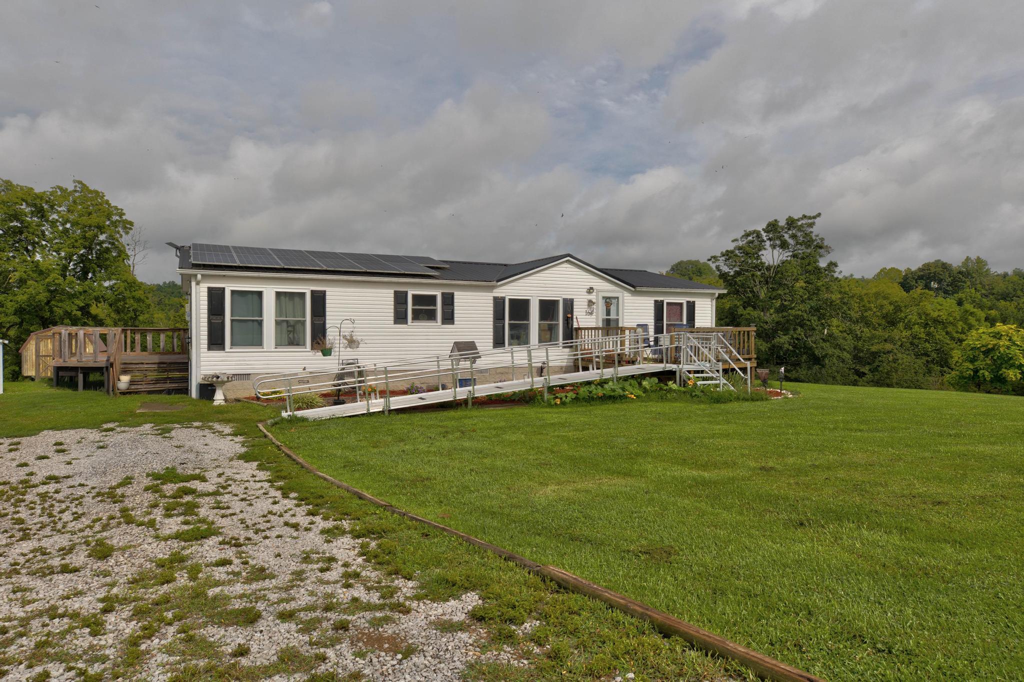 164 Summer Ridge Road Property Photo 3
