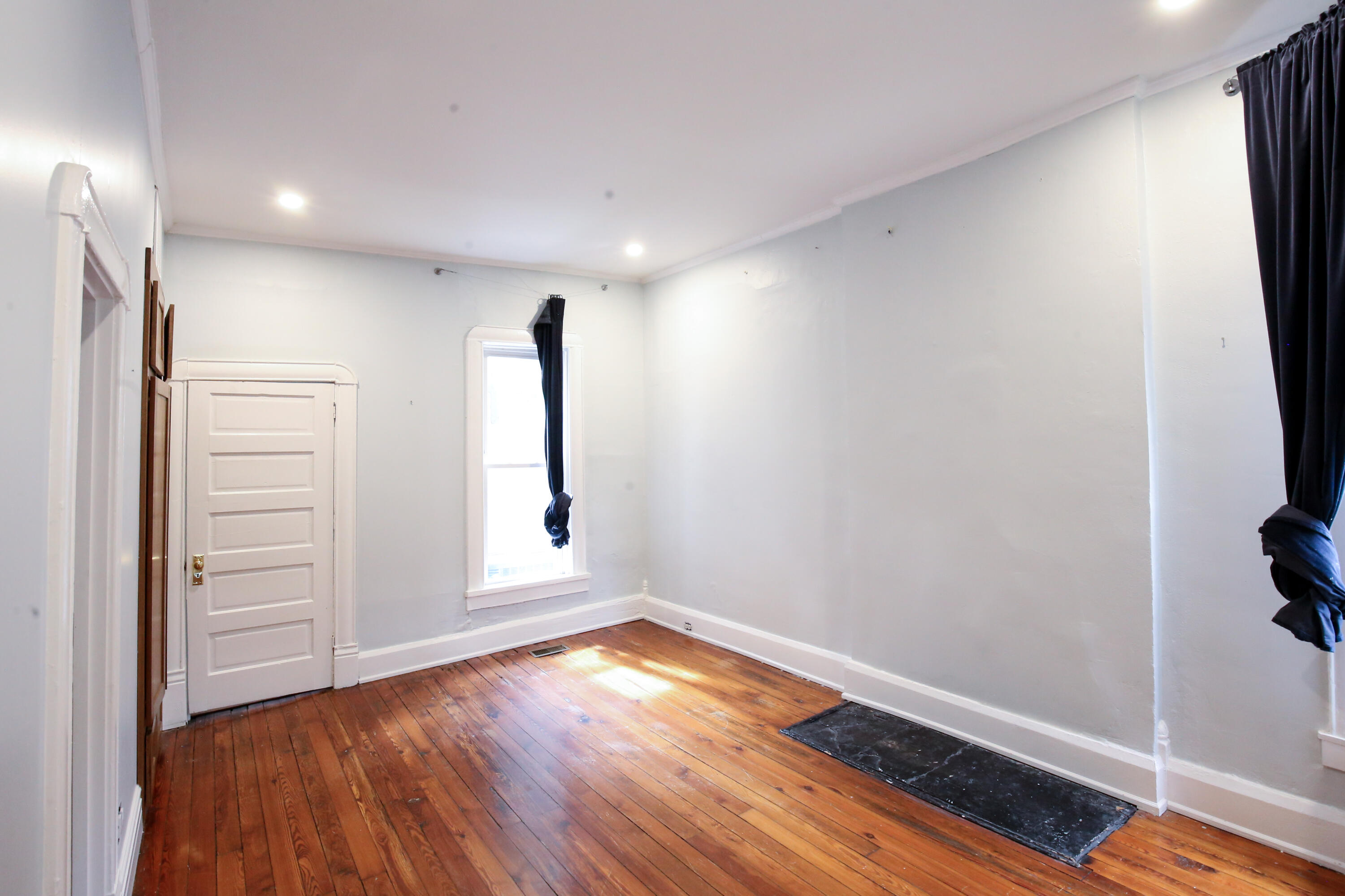 422 Johnson Avenue Property Photo 21