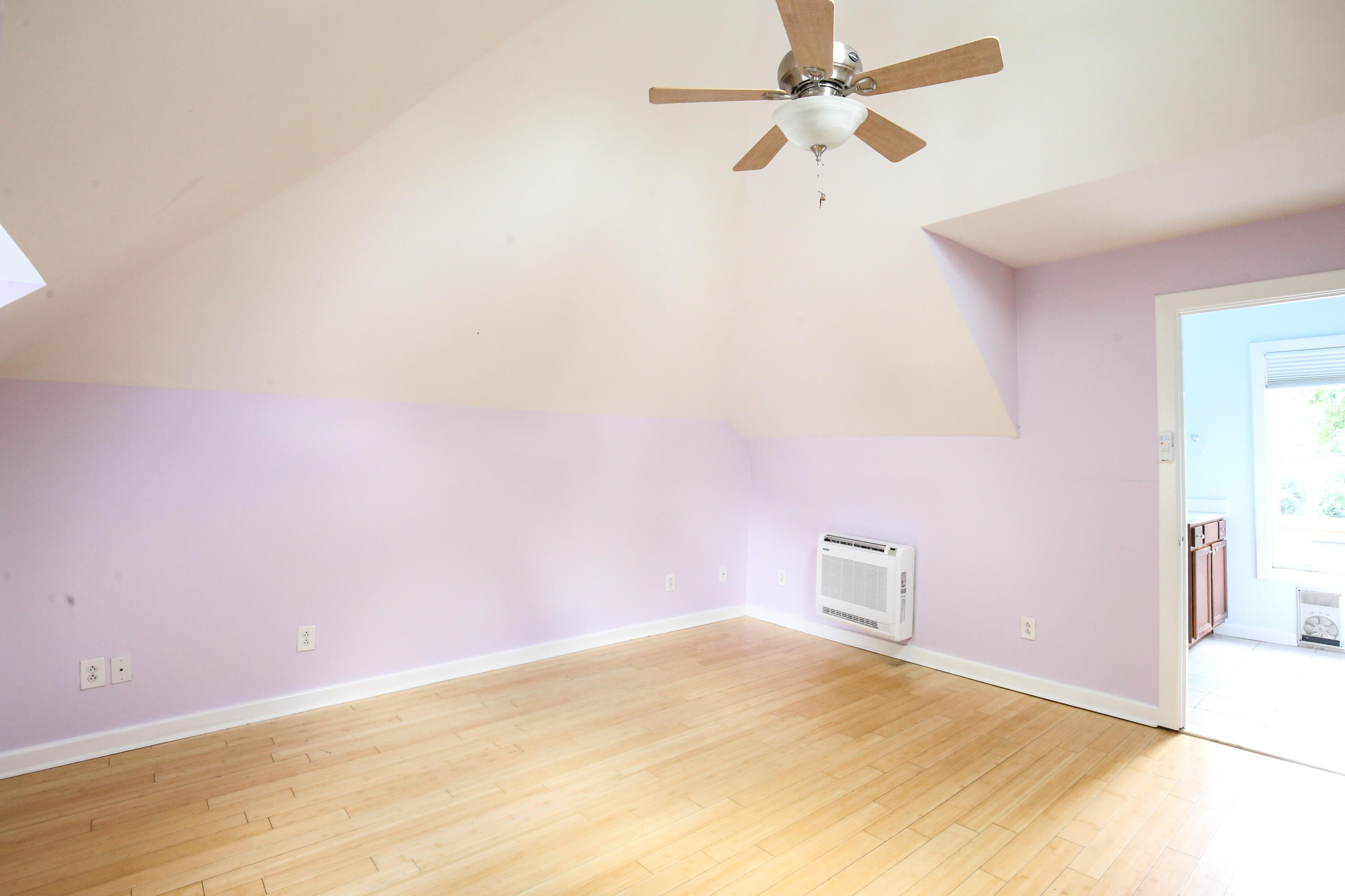 422 Johnson Avenue Property Photo 35
