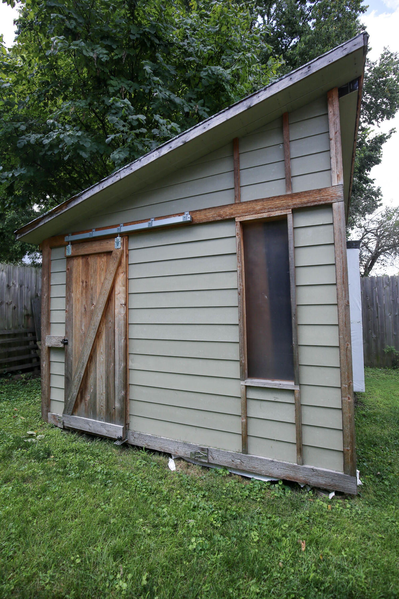 422 Johnson Avenue Property Photo 45