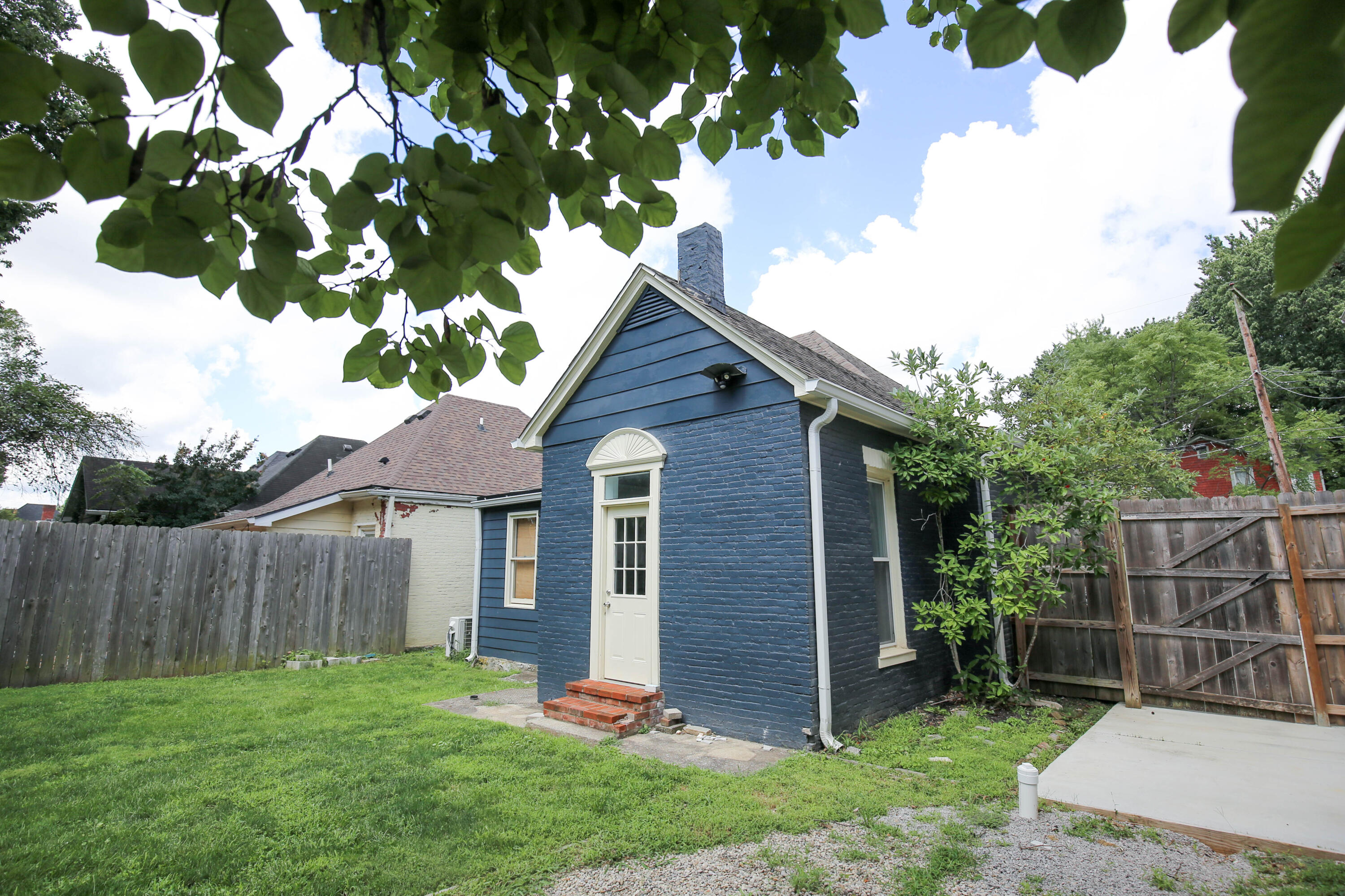 422 Johnson Avenue Property Photo 46