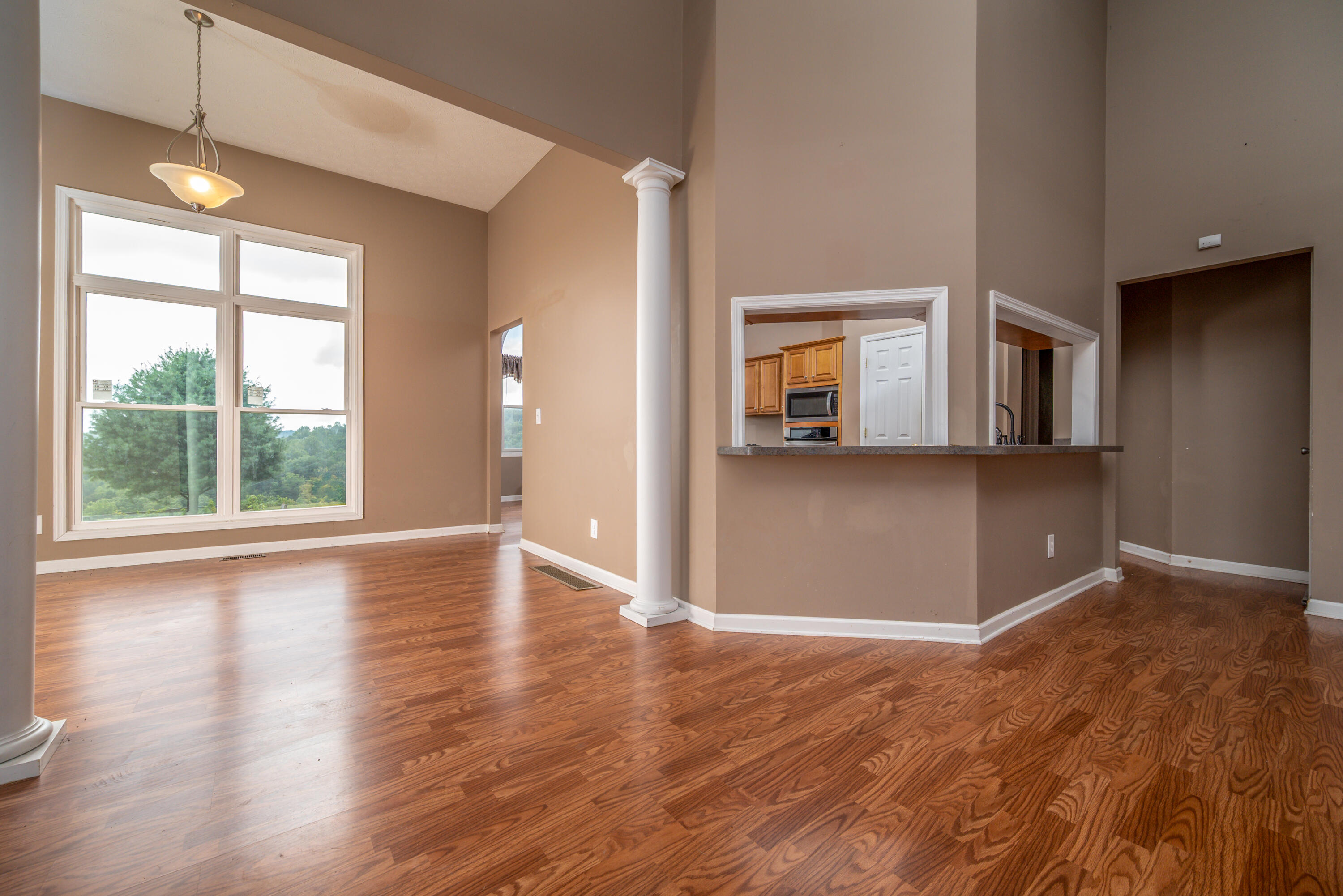 198 Iwanna Loop Property Photo 15