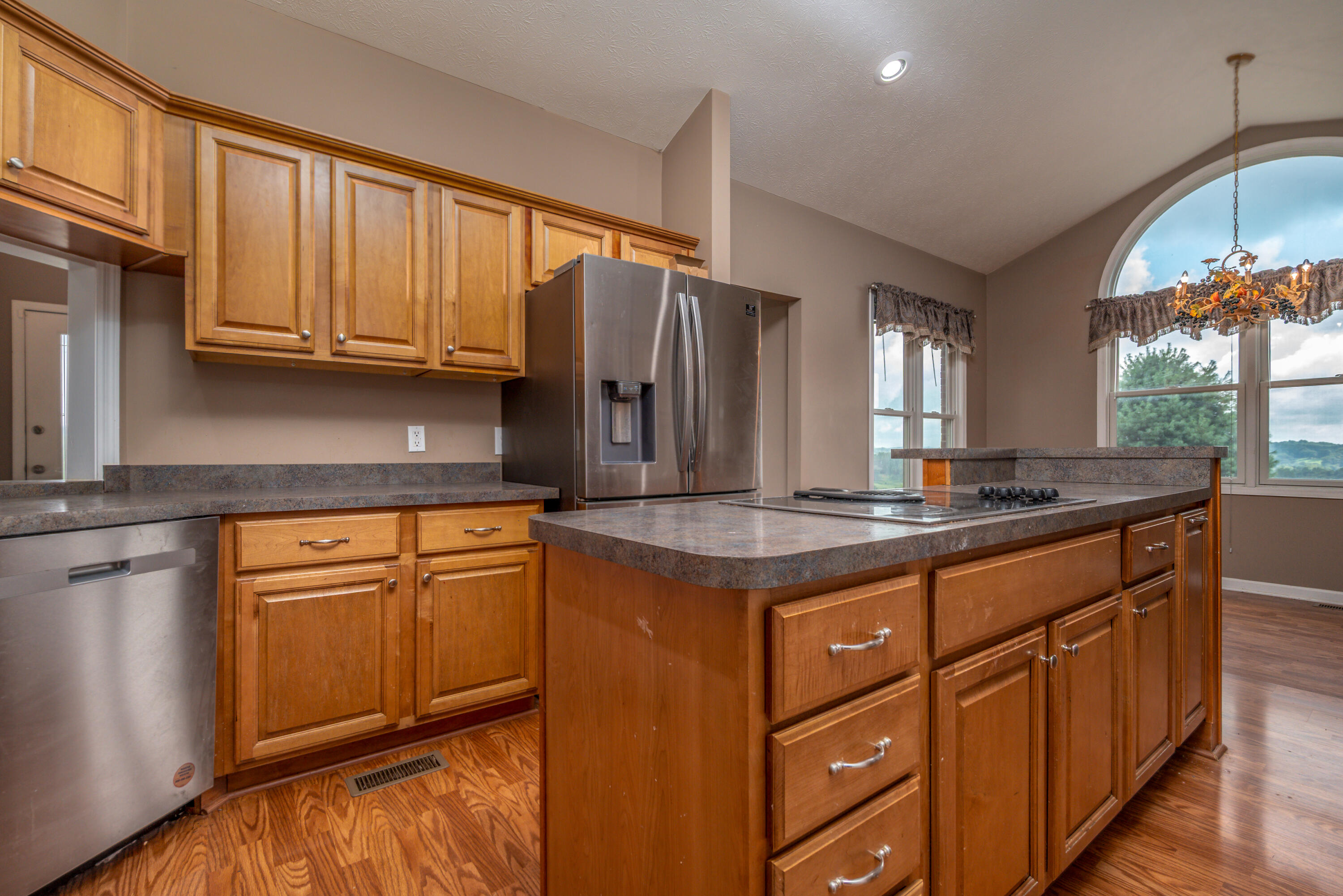 198 Iwanna Loop Property Photo 22