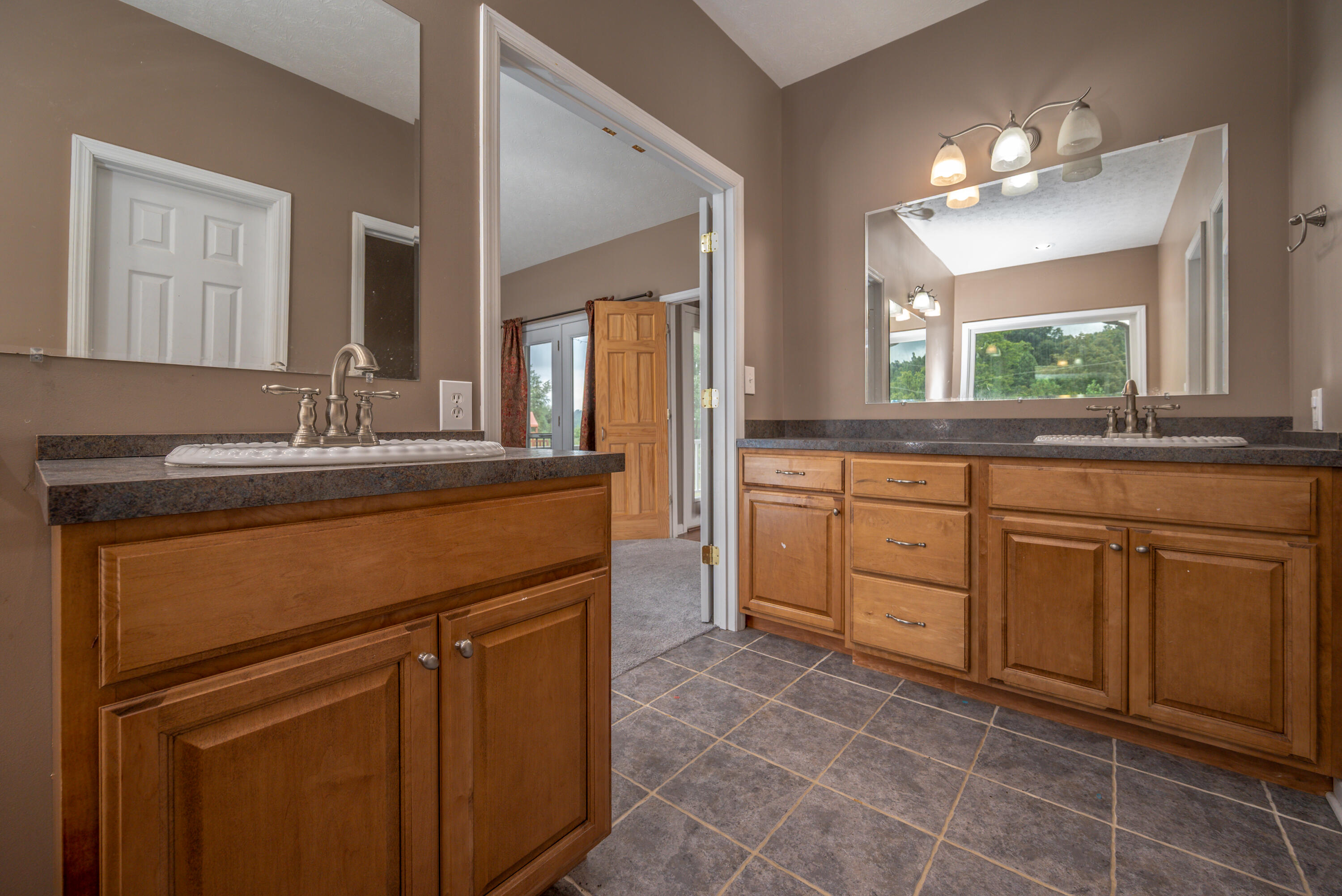 198 Iwanna Loop Property Photo 28