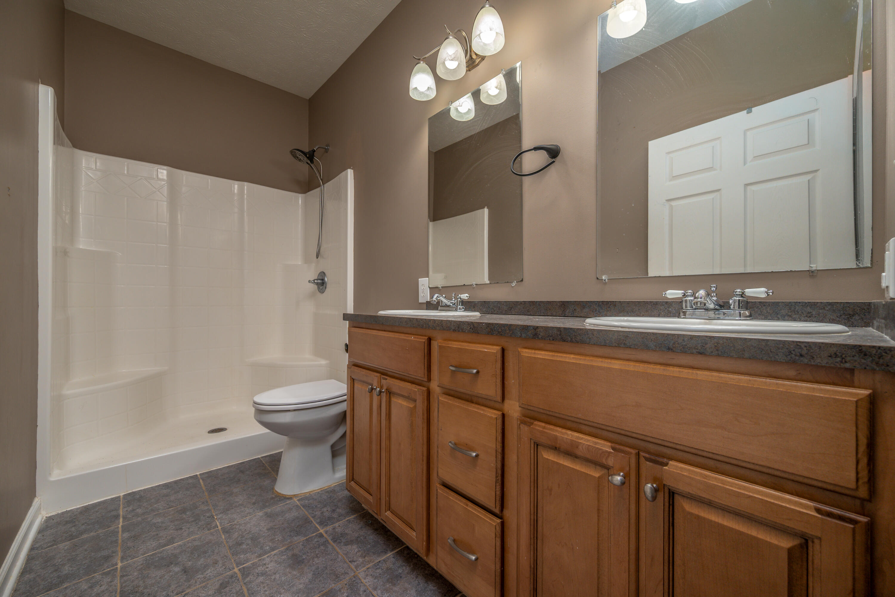 198 Iwanna Loop Property Photo 31