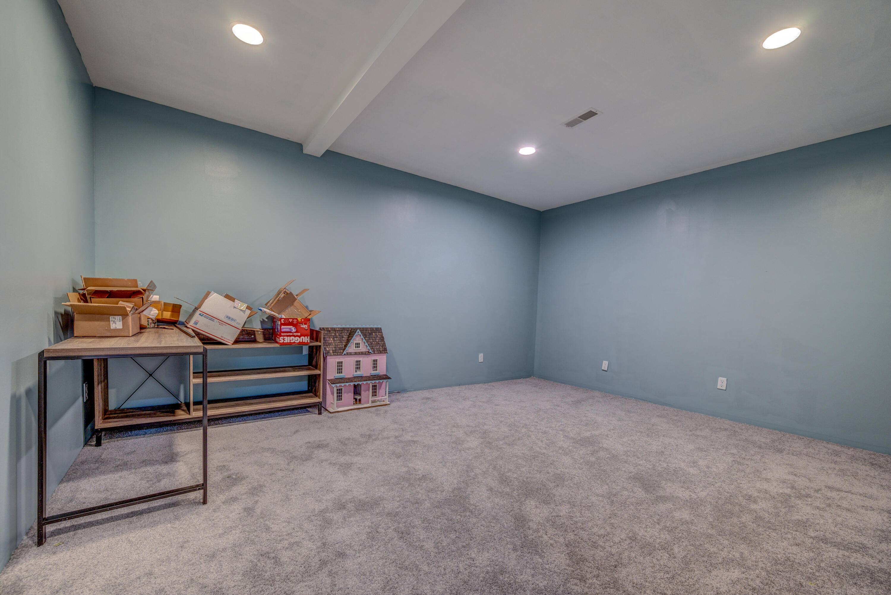 198 Iwanna Loop Property Photo 41