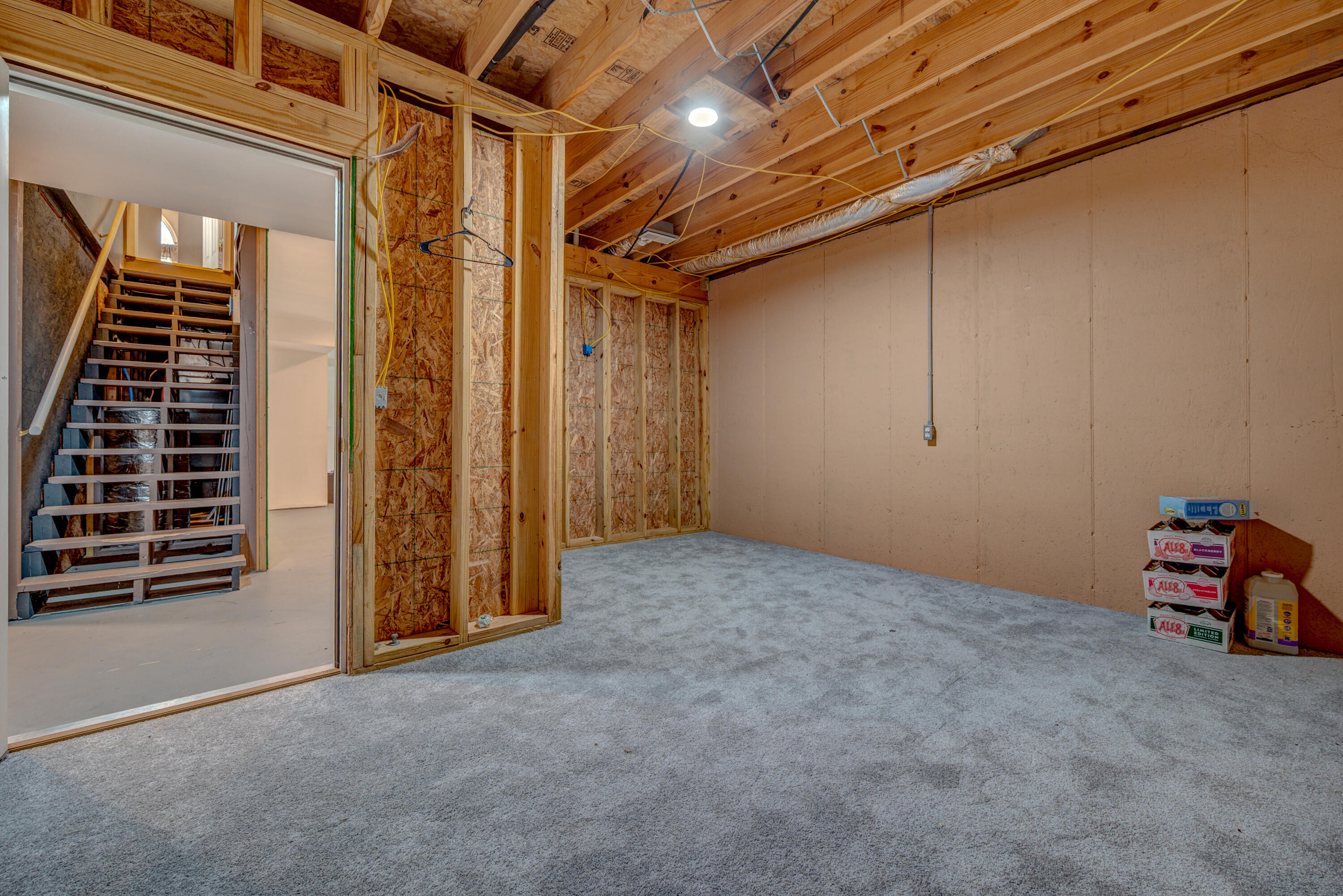 198 Iwanna Loop Property Photo 44