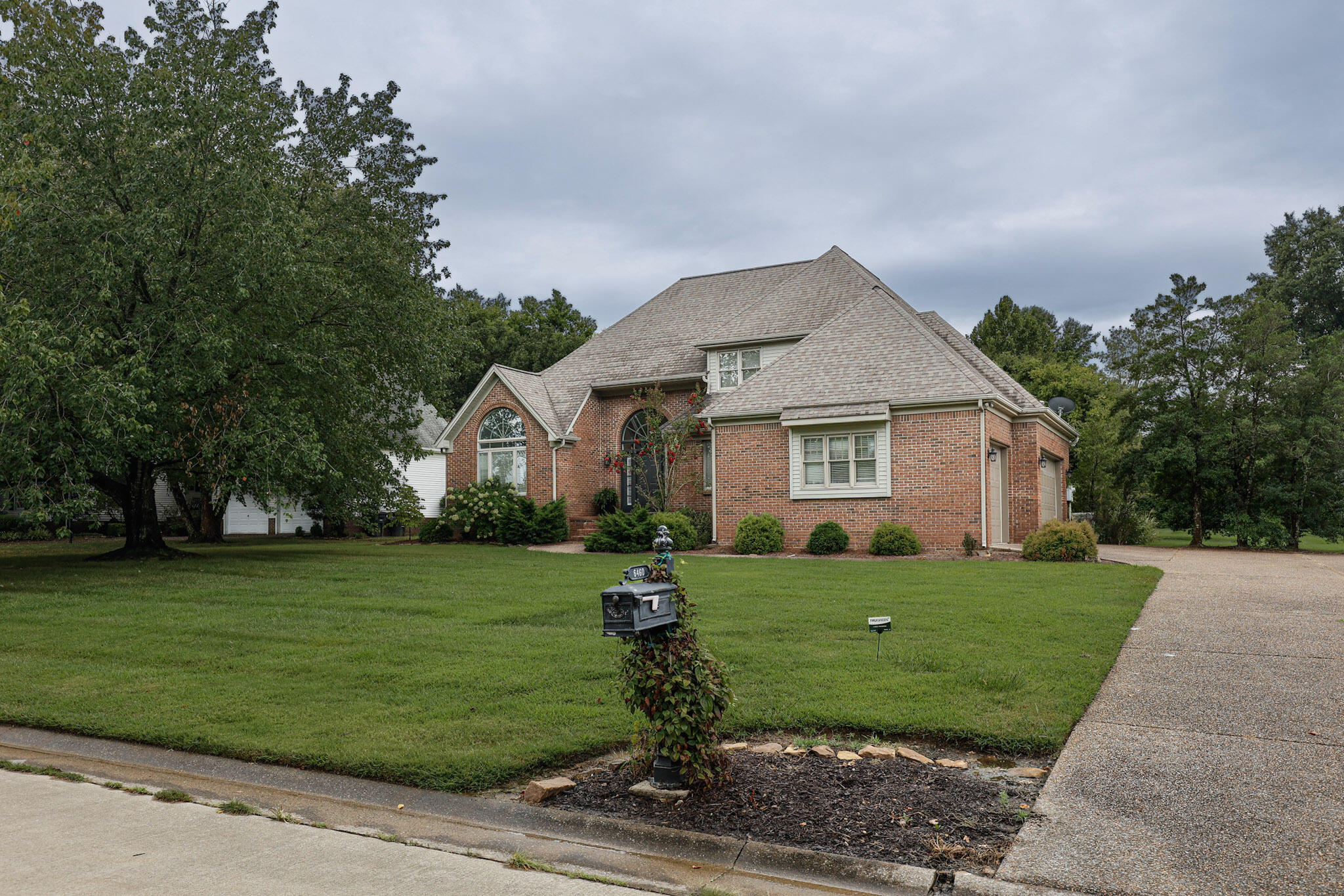 6460 Stinespring Drive Property Photo 3