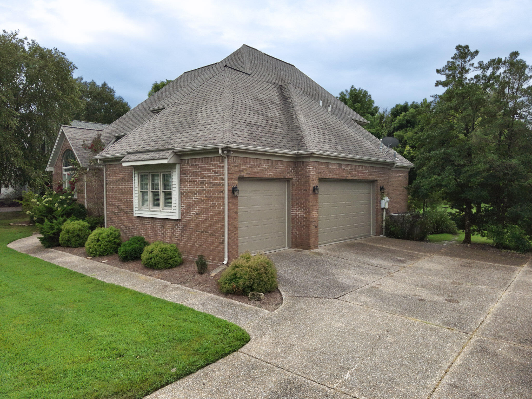 6460 Stinespring Drive Property Photo 5