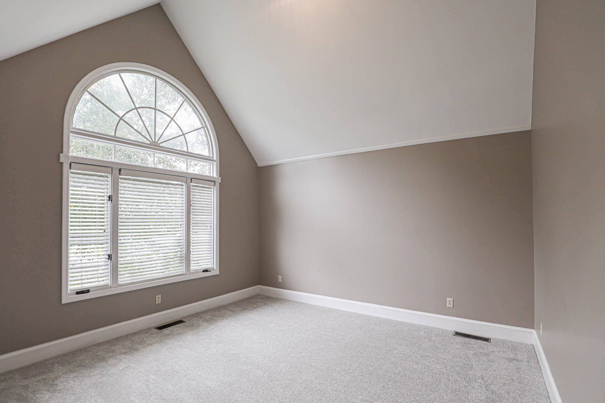 6460 Stinespring Drive Property Photo 12