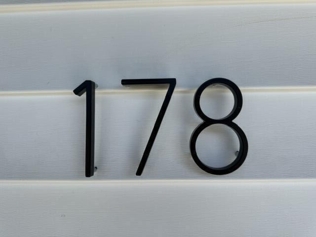 178 Hickory Court Property Photo 1