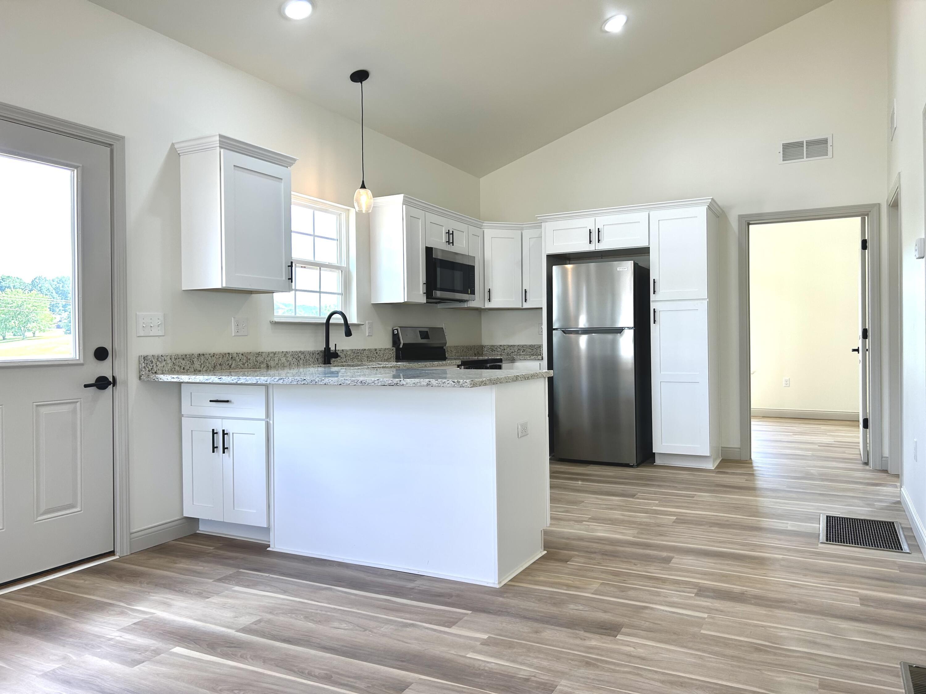 323 Randolph Street Property Photo 7