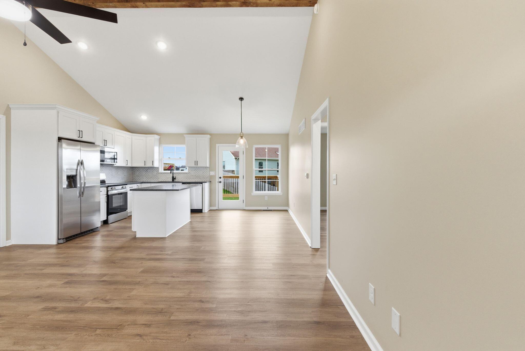 509 Lucombe Circle Property Photo 3