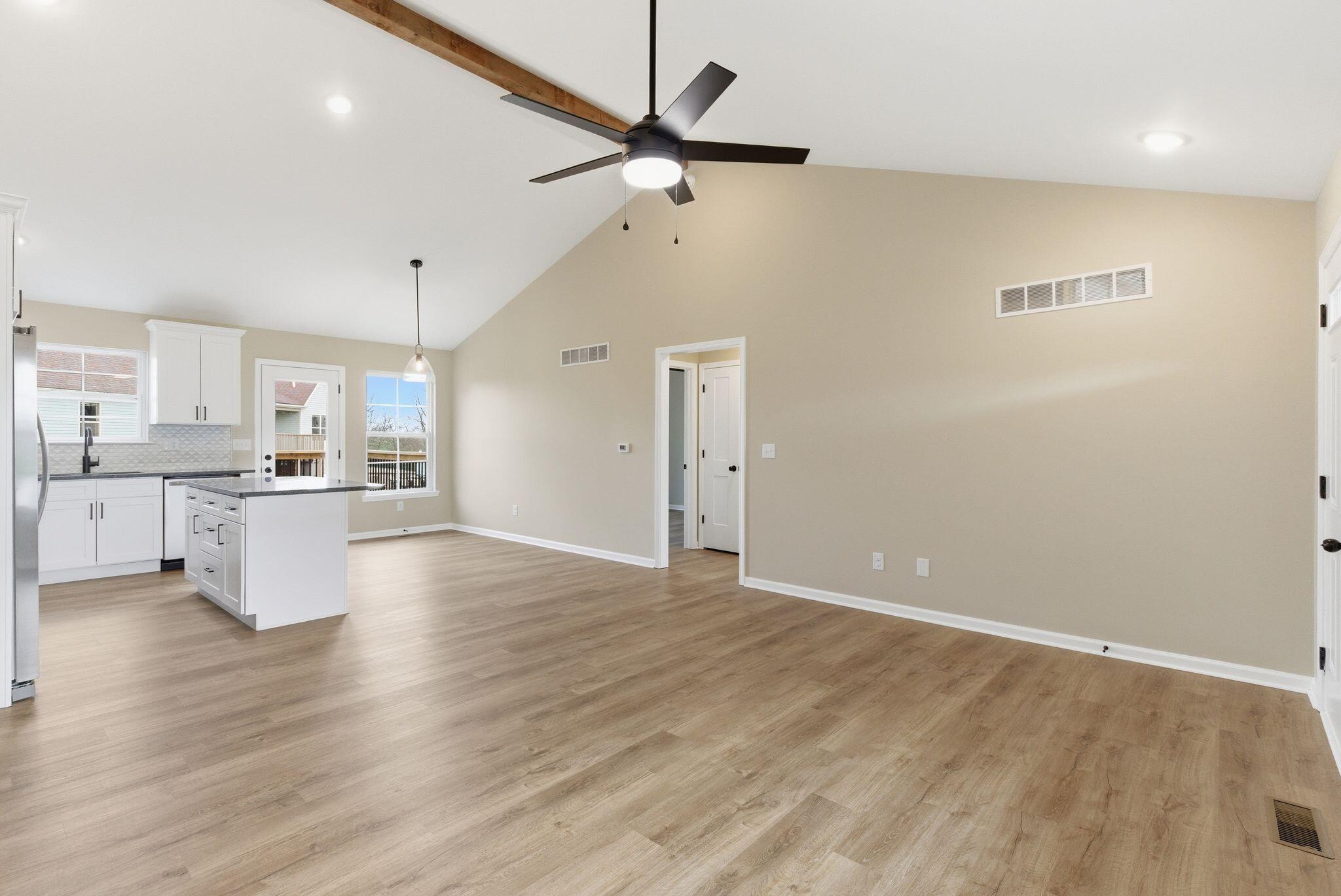 509 Lucombe Circle Property Photo 8