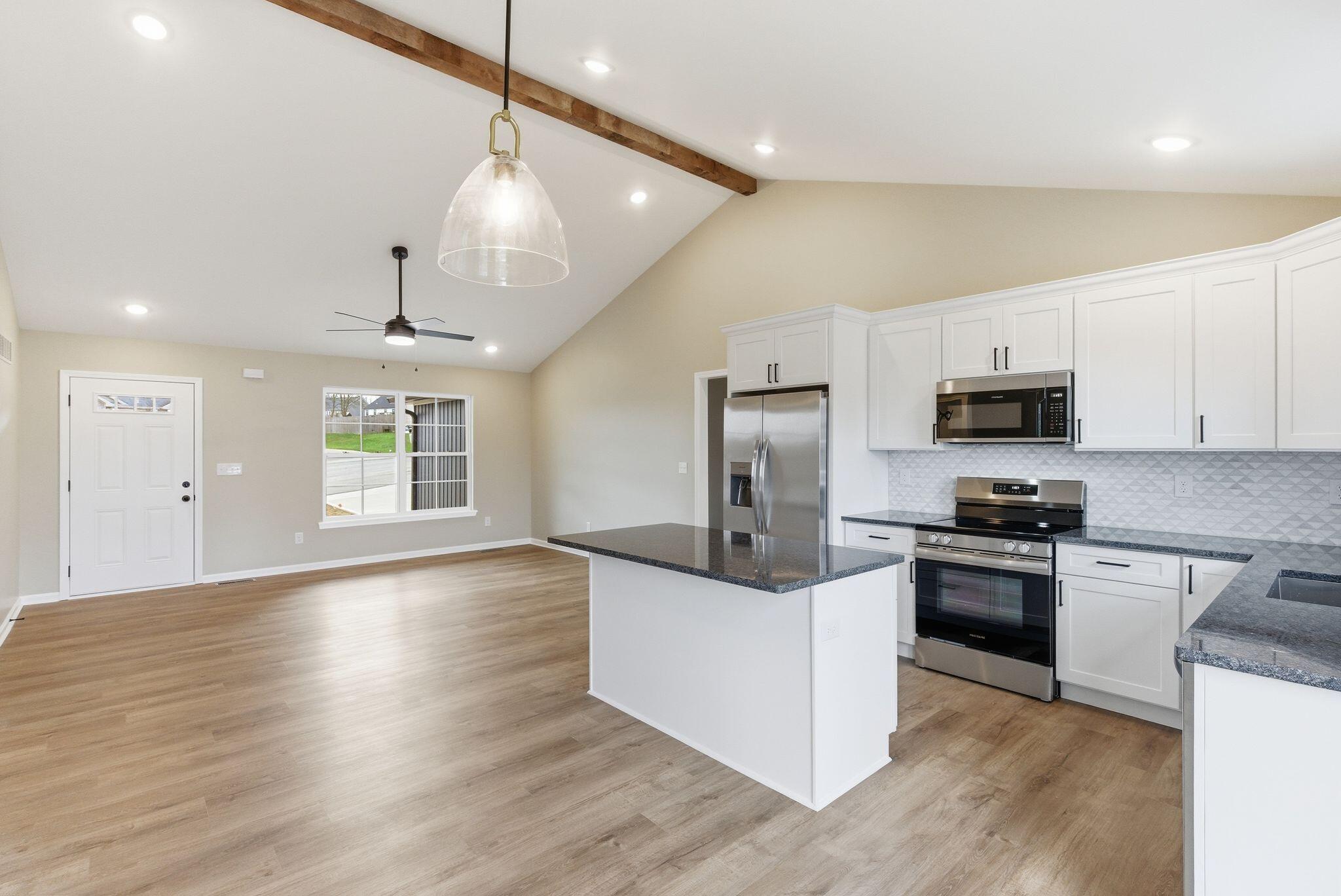 509 Lucombe Circle Property Photo 10