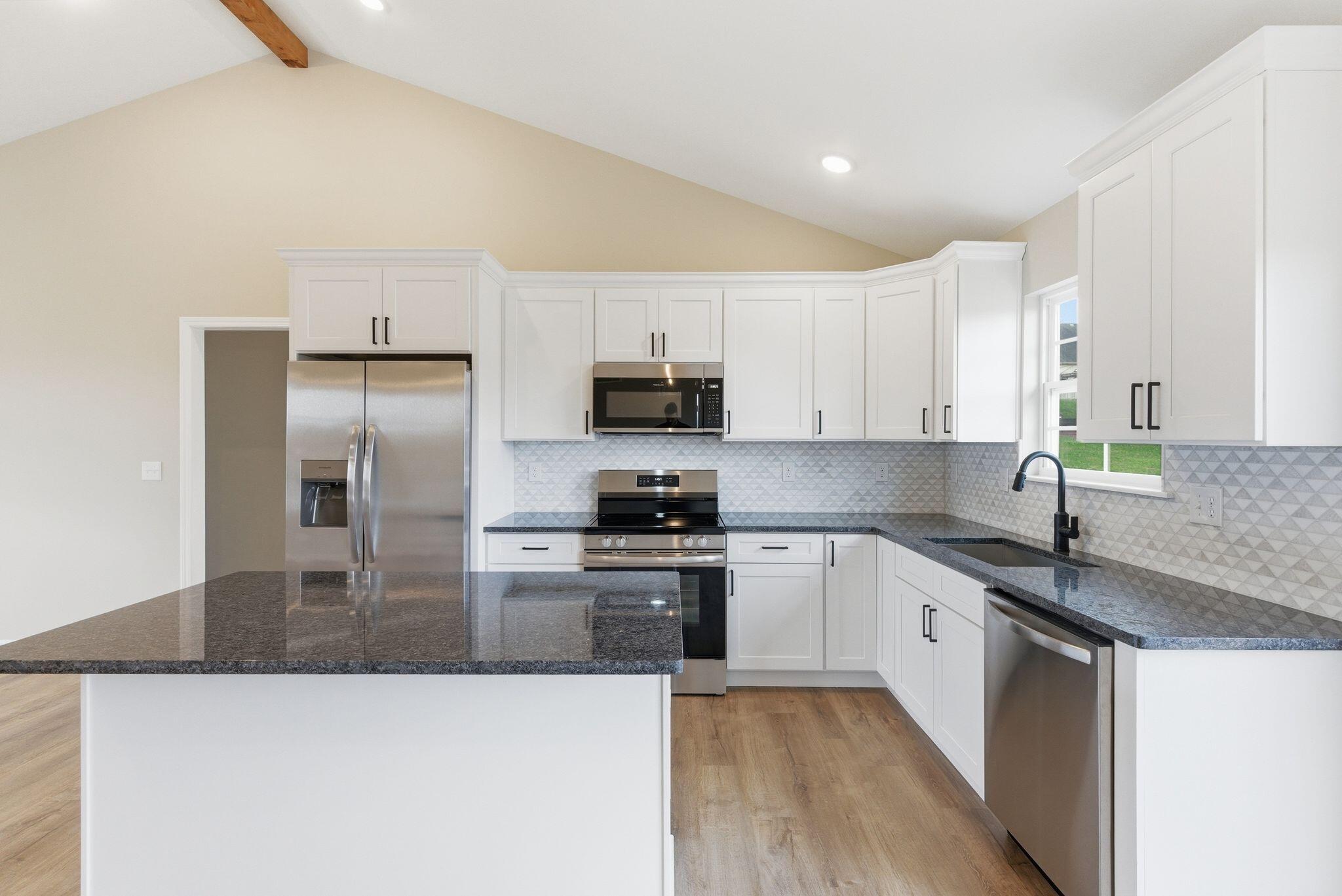 509 Lucombe Circle Property Photo 11