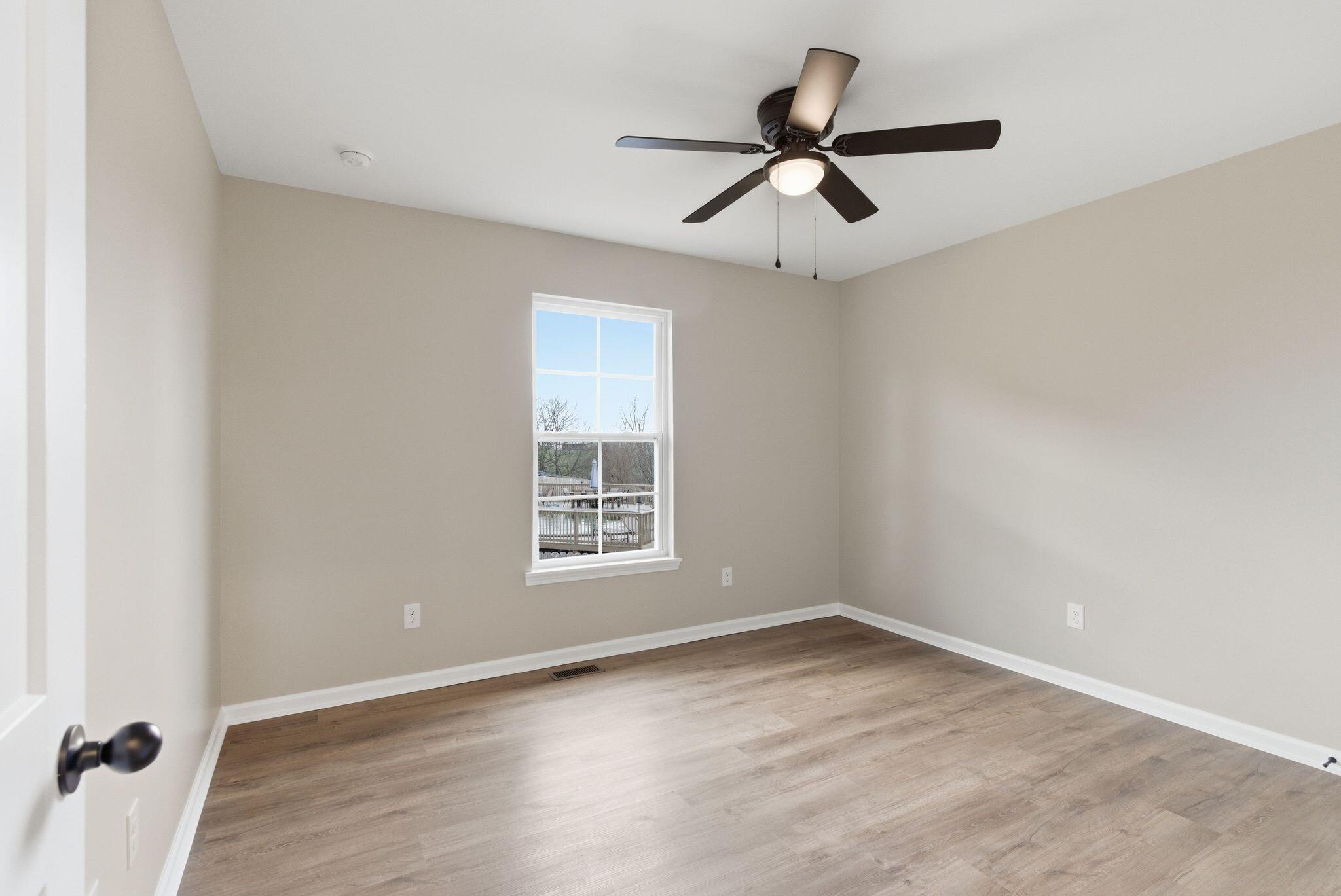 509 Lucombe Circle Property Photo 24