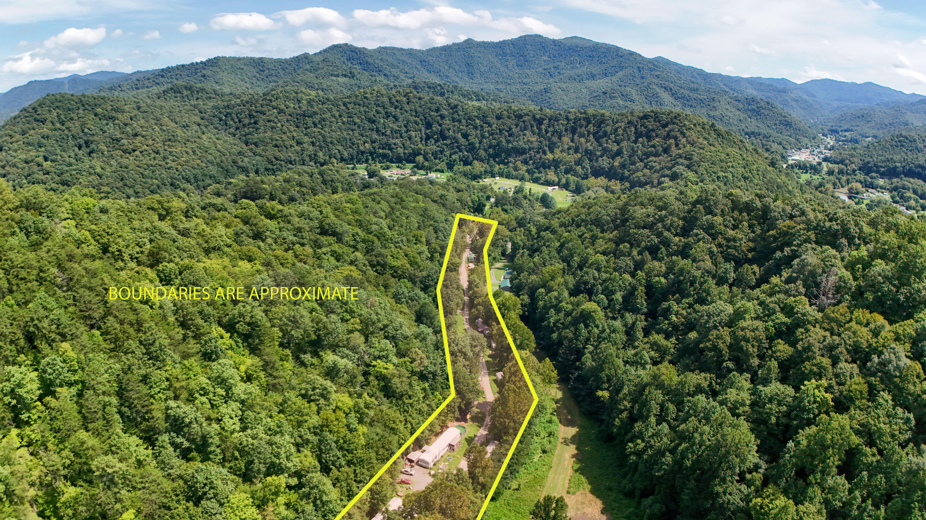 202 Billy G Hollow Property Photo 17