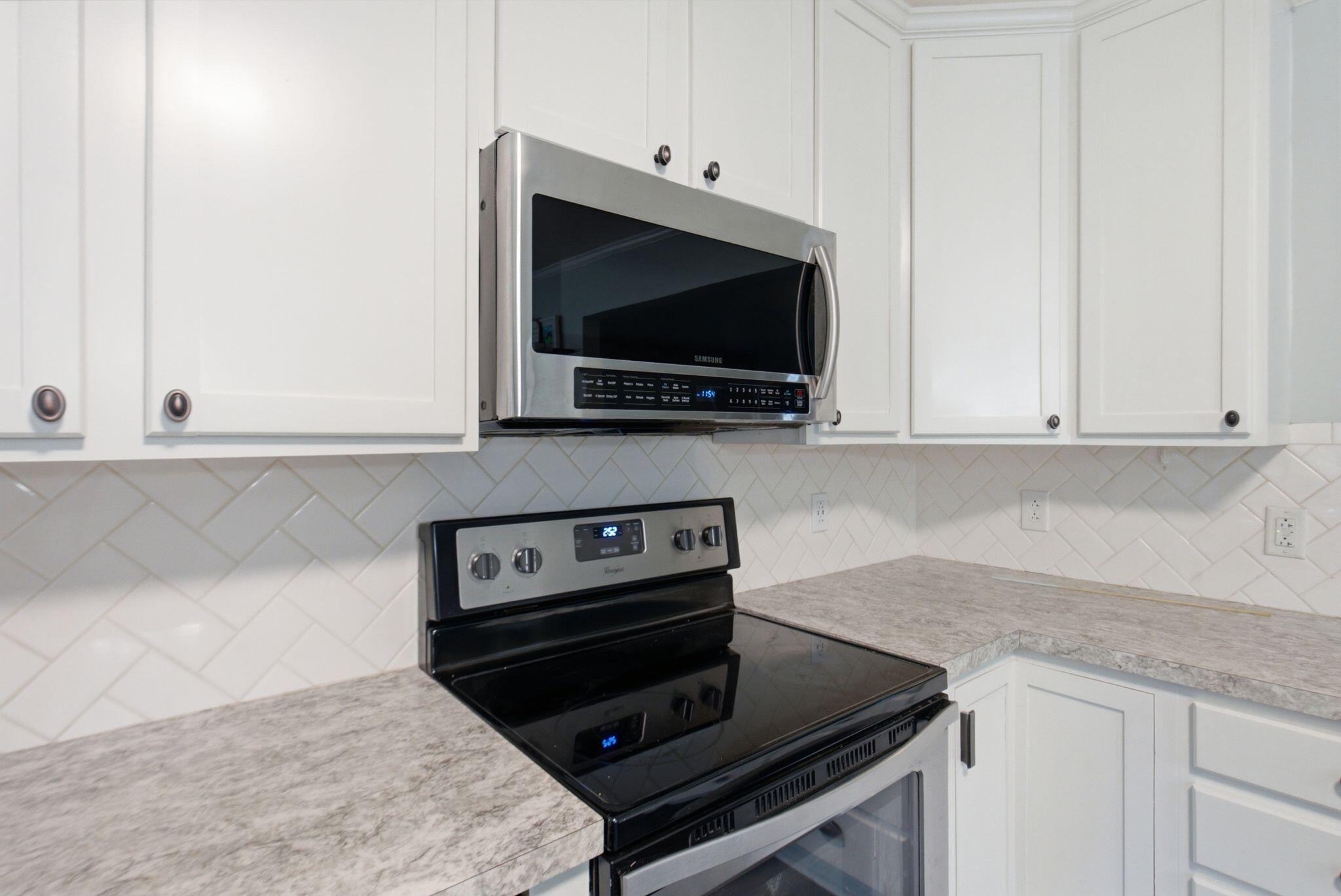 563 Bishop Drive Property Photo 11
