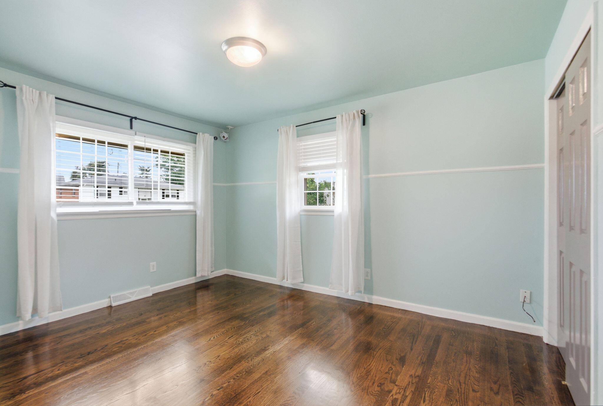 563 Bishop Drive Property Photo 14