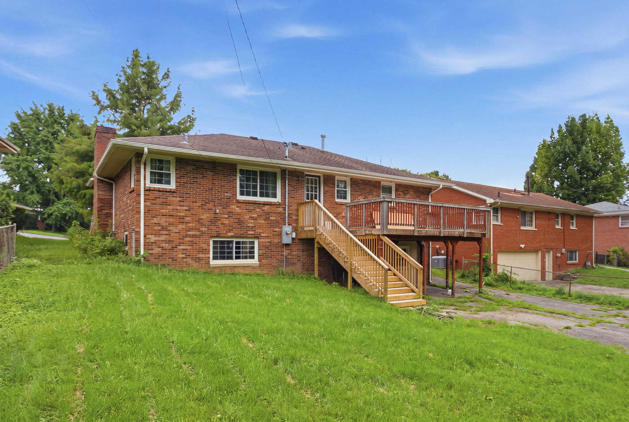 563 Bishop Drive Property Photo 19