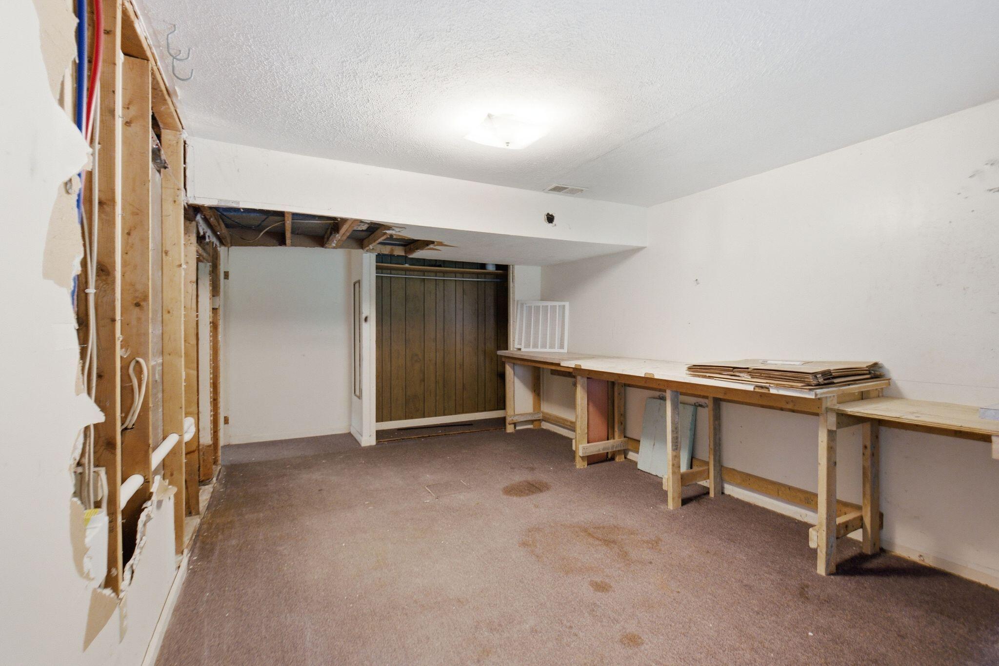 563 Bishop Drive Property Photo 34