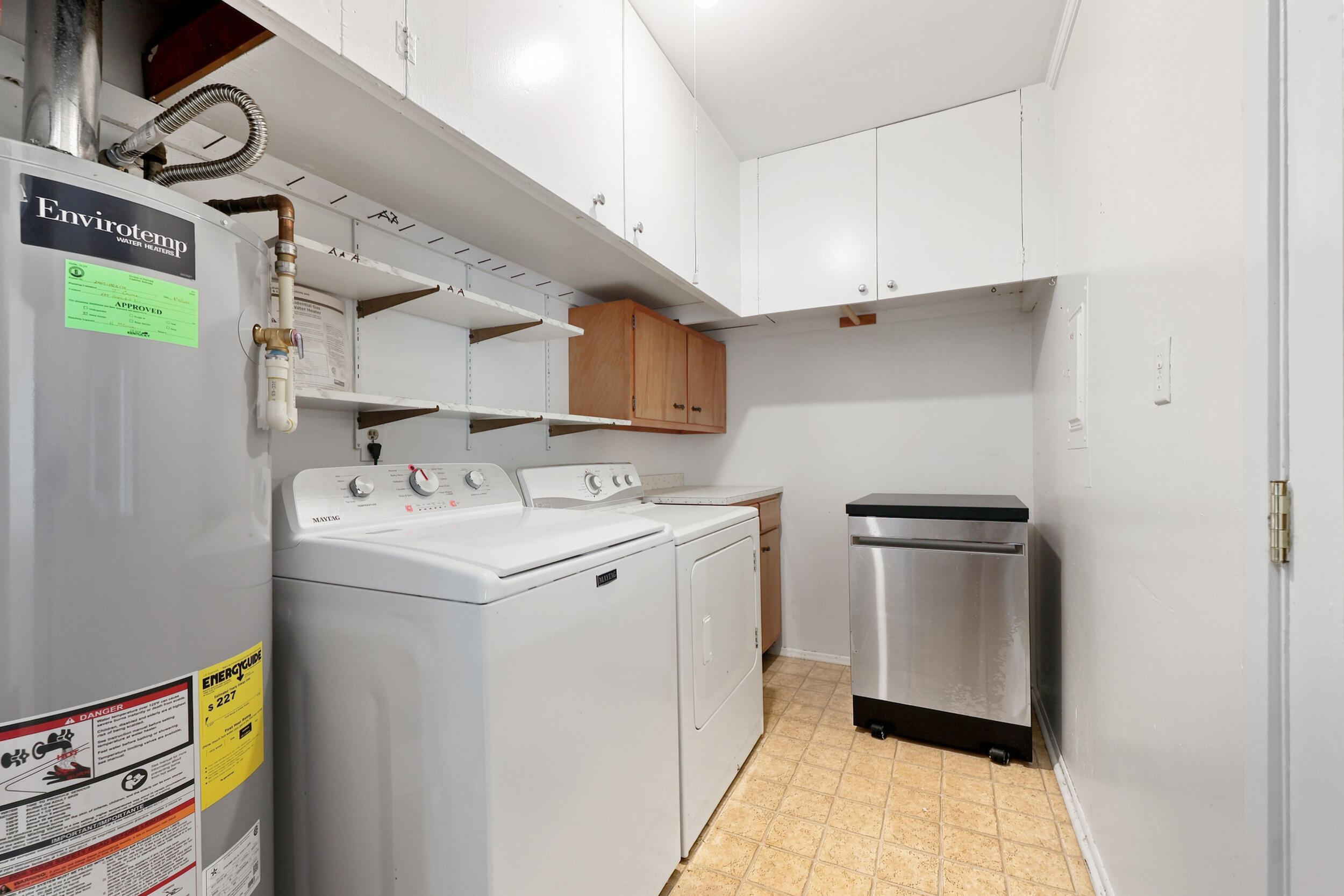 245 Vanderbilt Drive Property Photo 19