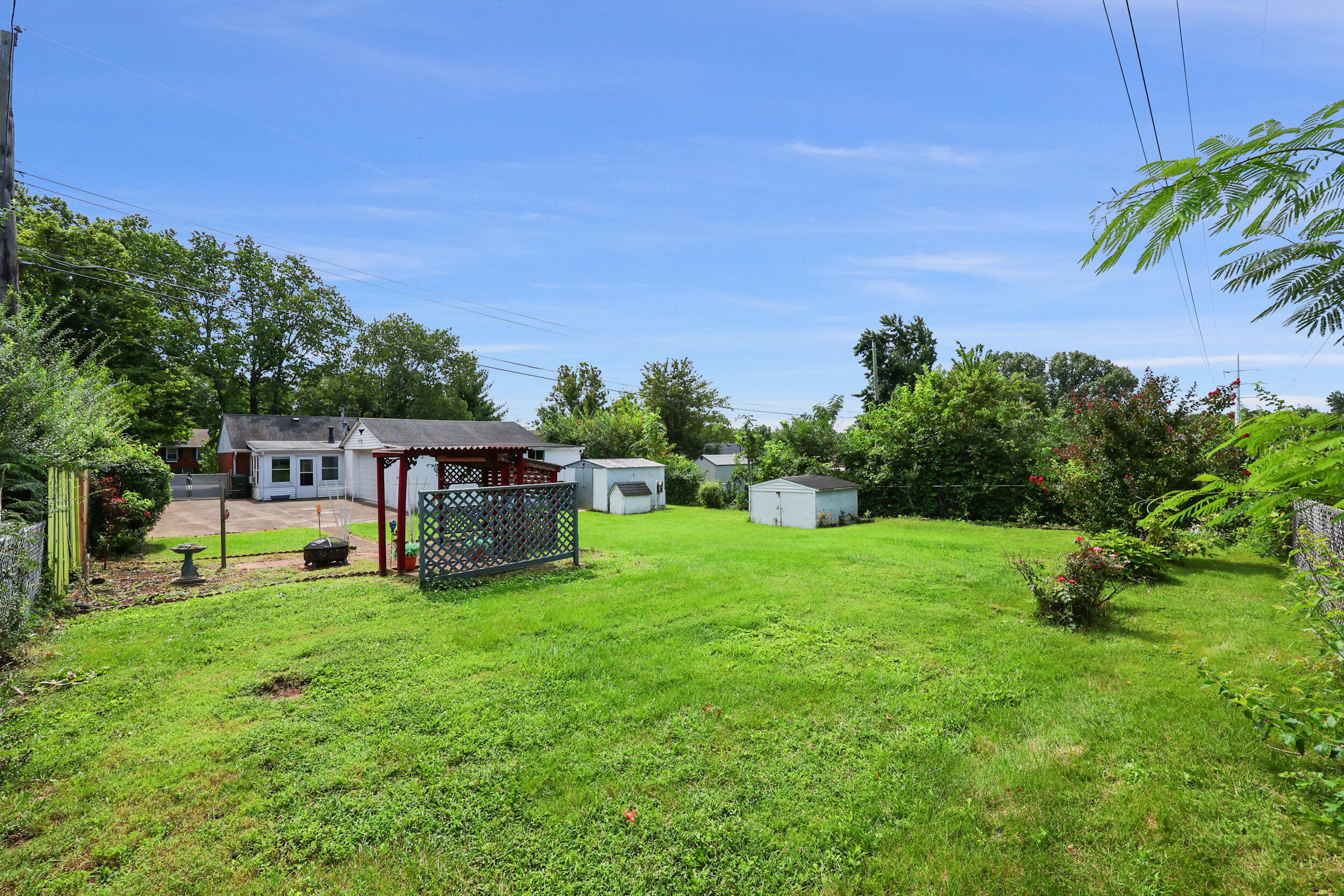 245 Vanderbilt Drive Property Photo 26