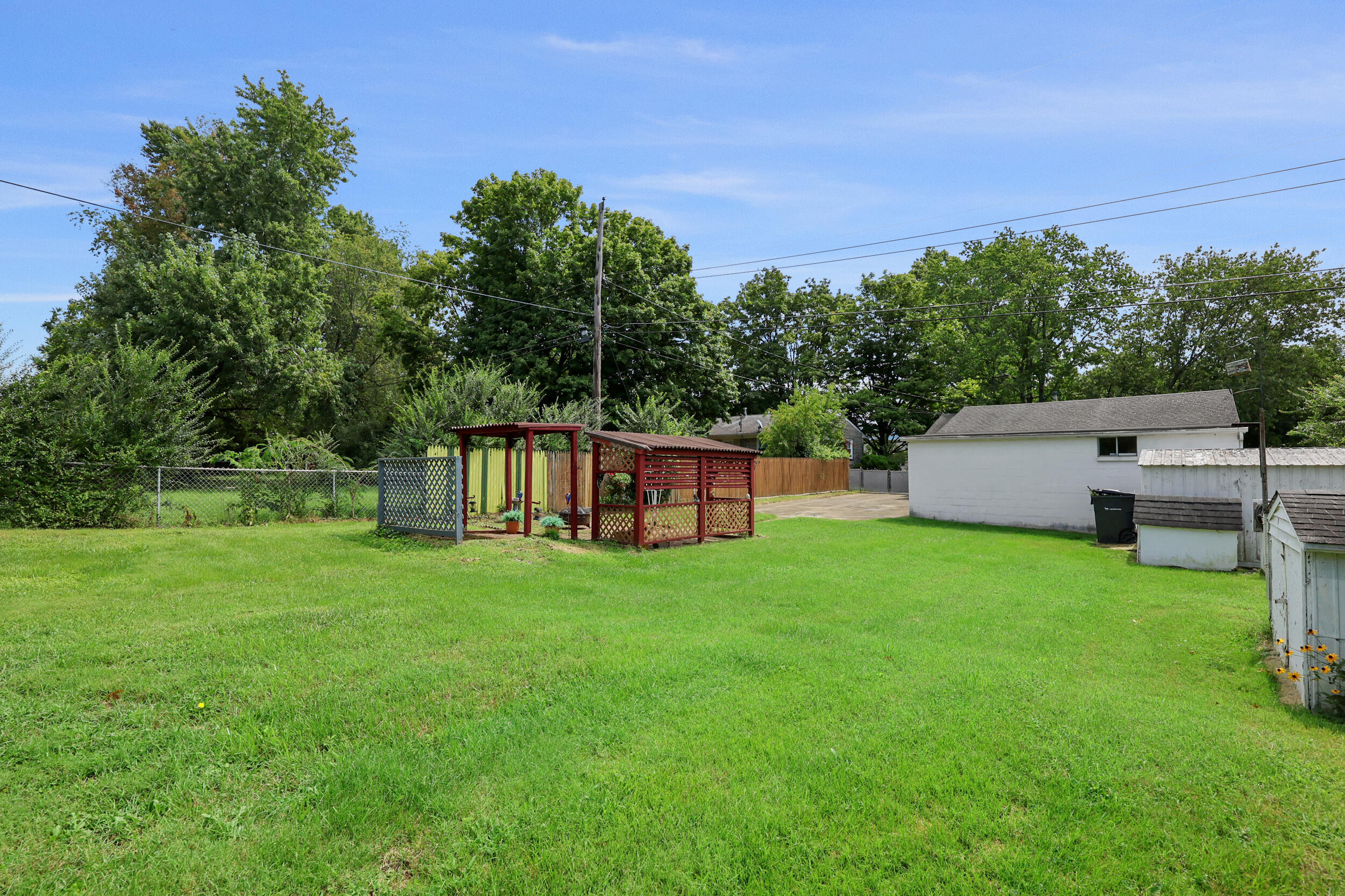 245 Vanderbilt Drive Property Photo 27