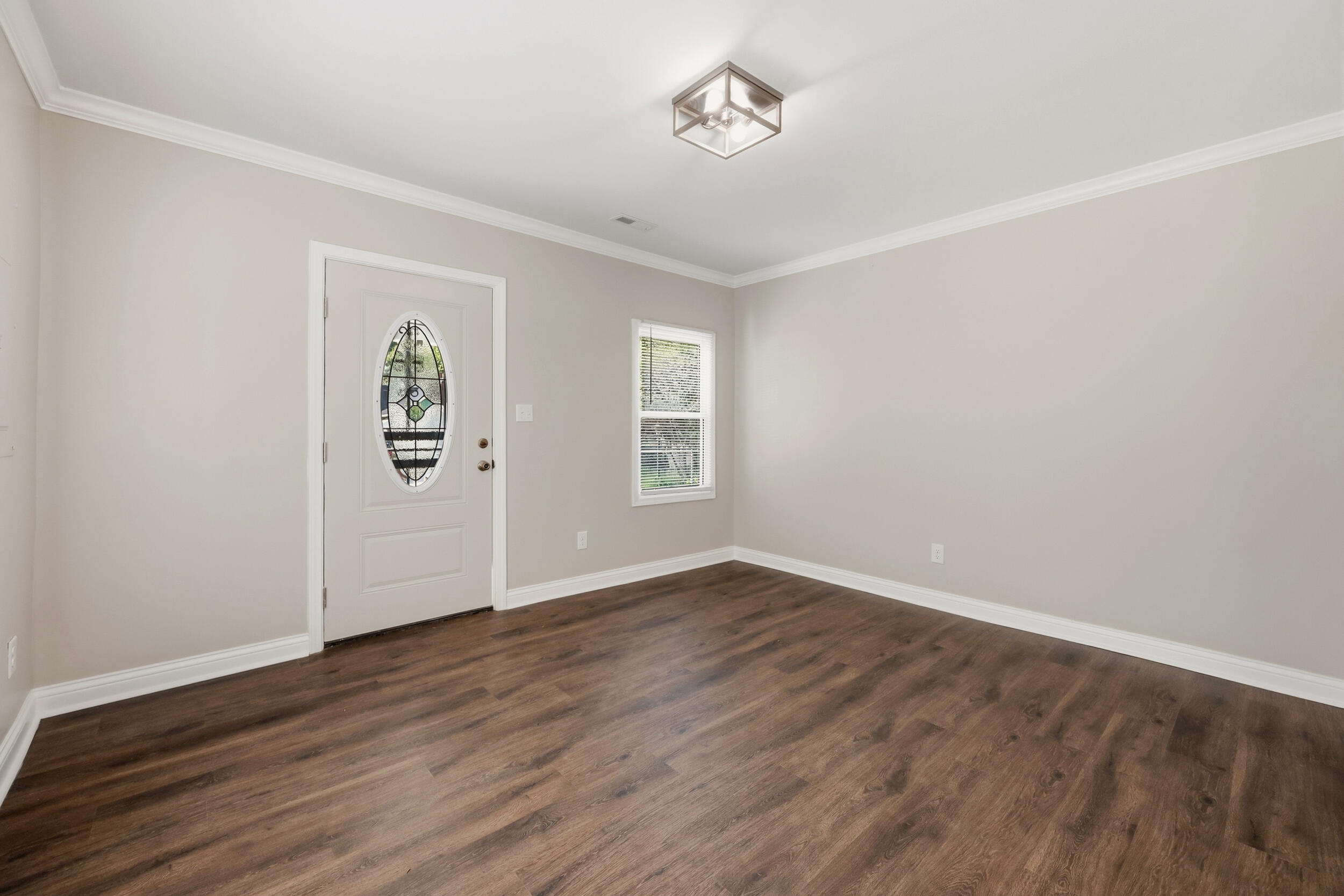 423 Roosevelt Boulevard Property Photo 6