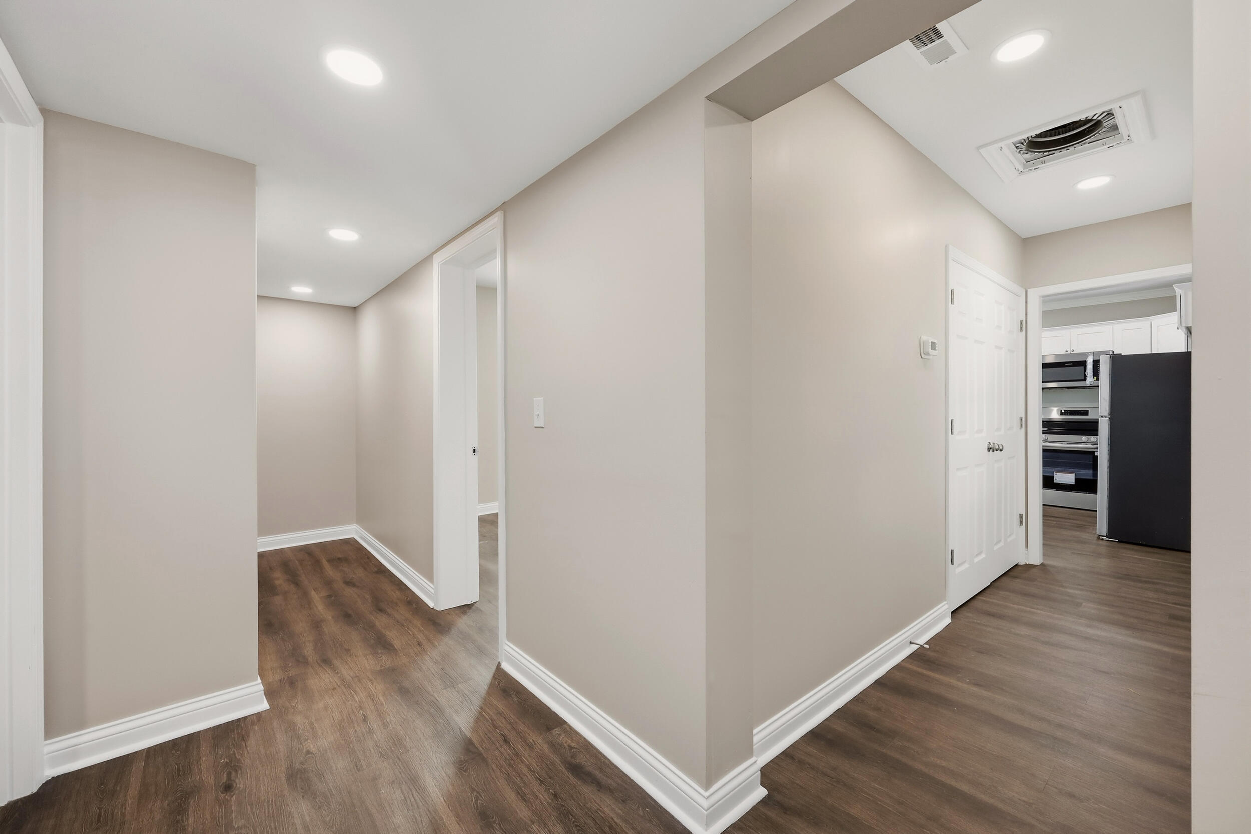 423 Roosevelt Boulevard Property Photo 13