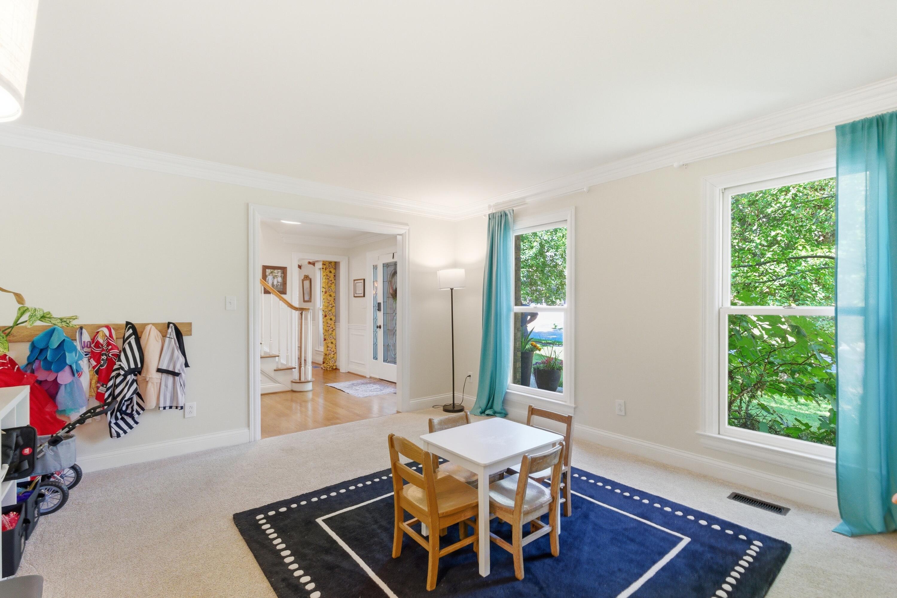 4132 John Alden Lane Property Photo 6