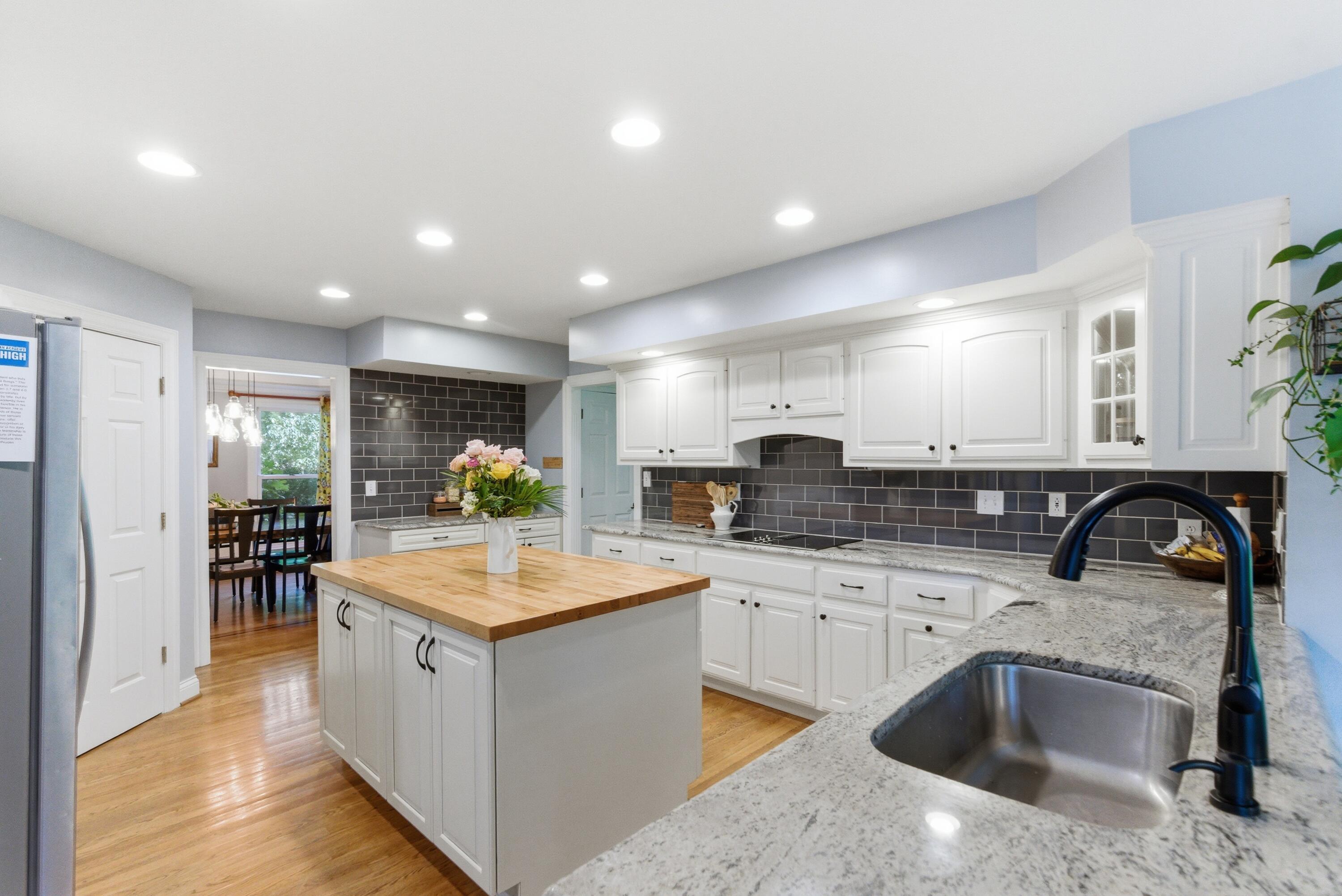 4132 John Alden Lane Property Photo 17
