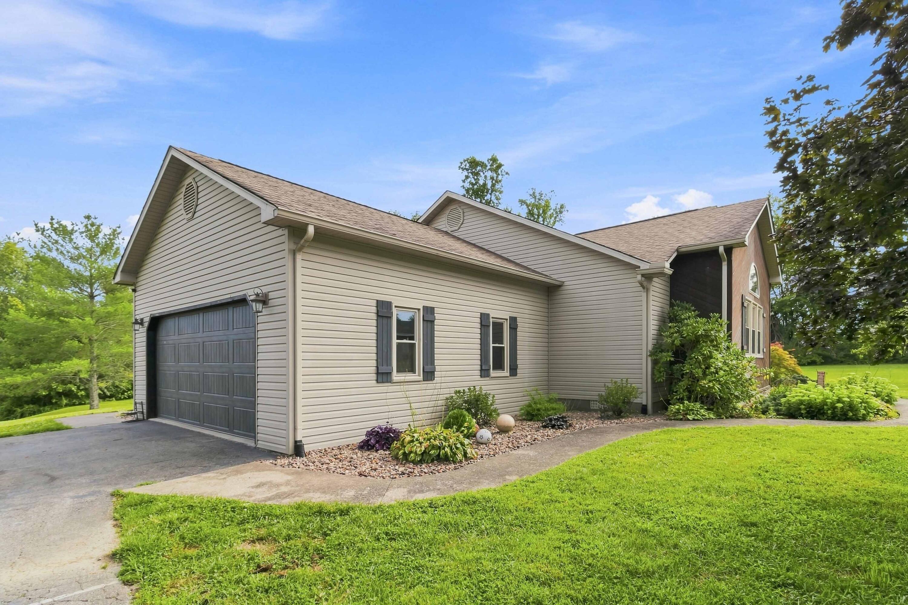 106 Standau Road Property Photo 4