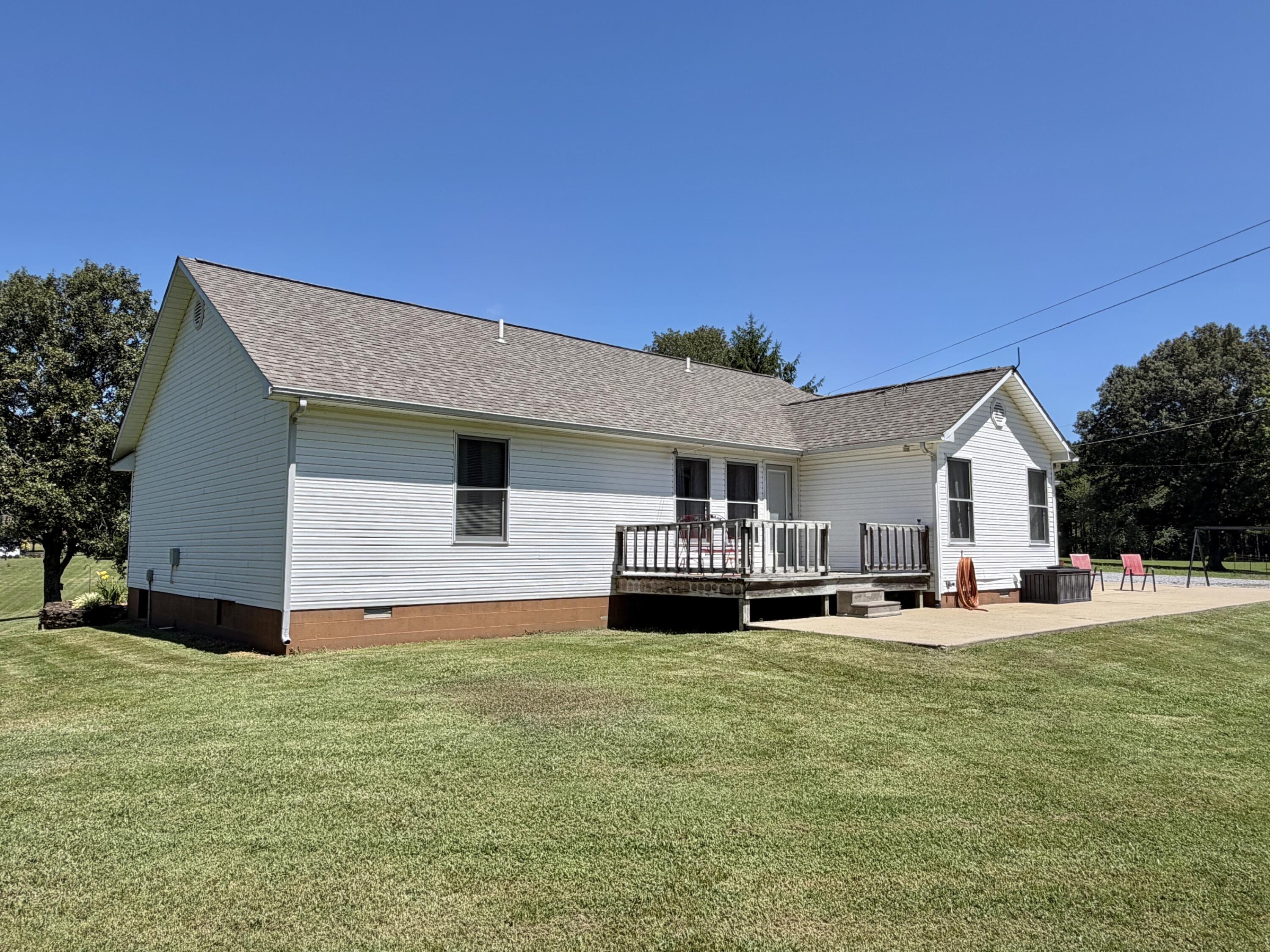 195 Reece Road Property Photo 6