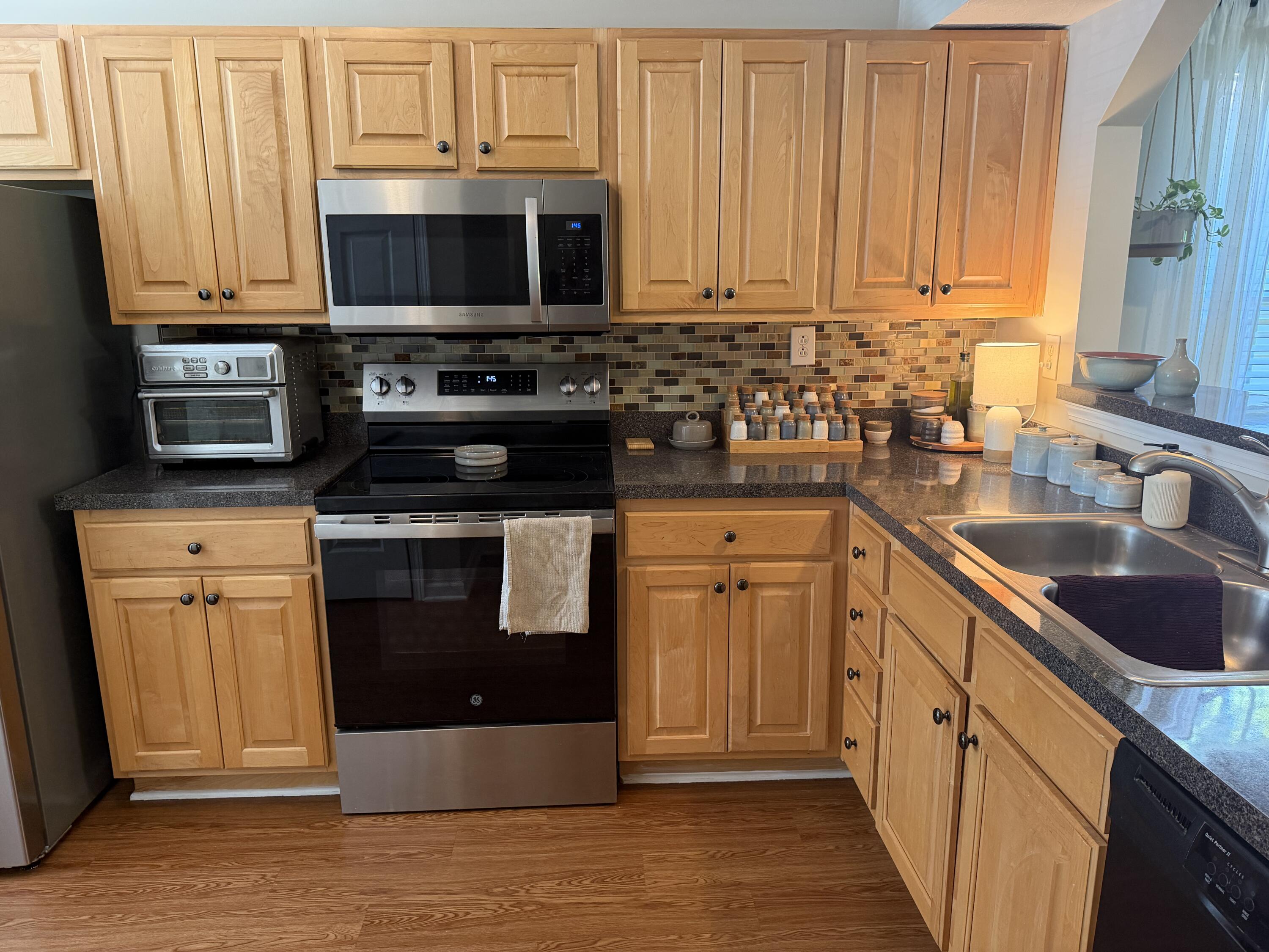 2773 Michelle Park Property Photo 6