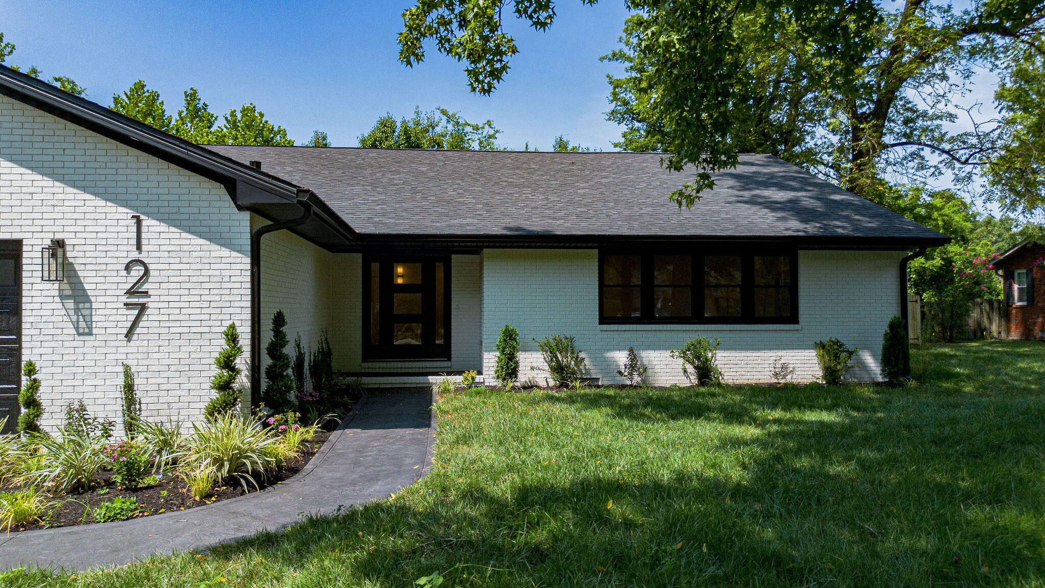 127 Audubon Drive Property Photo 3