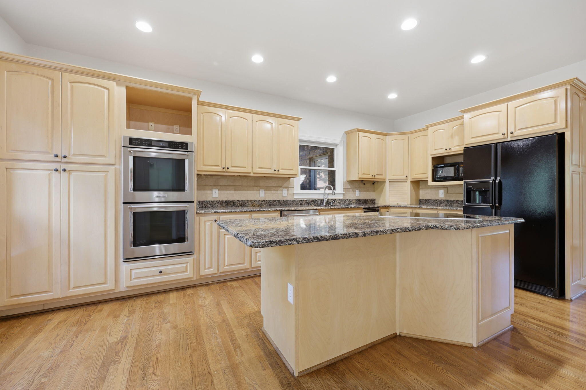 4044 Peppertree Drive Property Photo 15