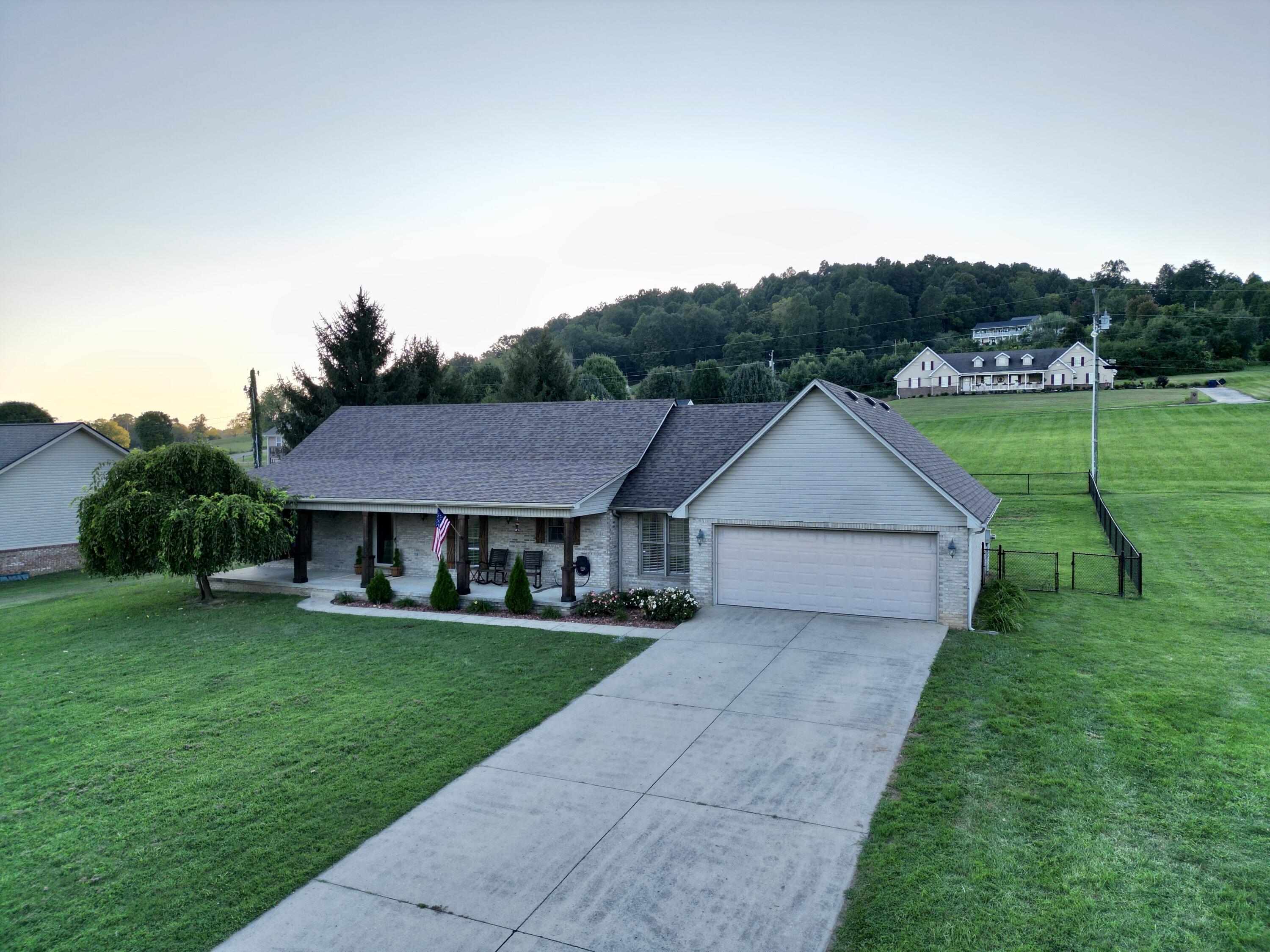 260 Jackson Lane Property Photo 4