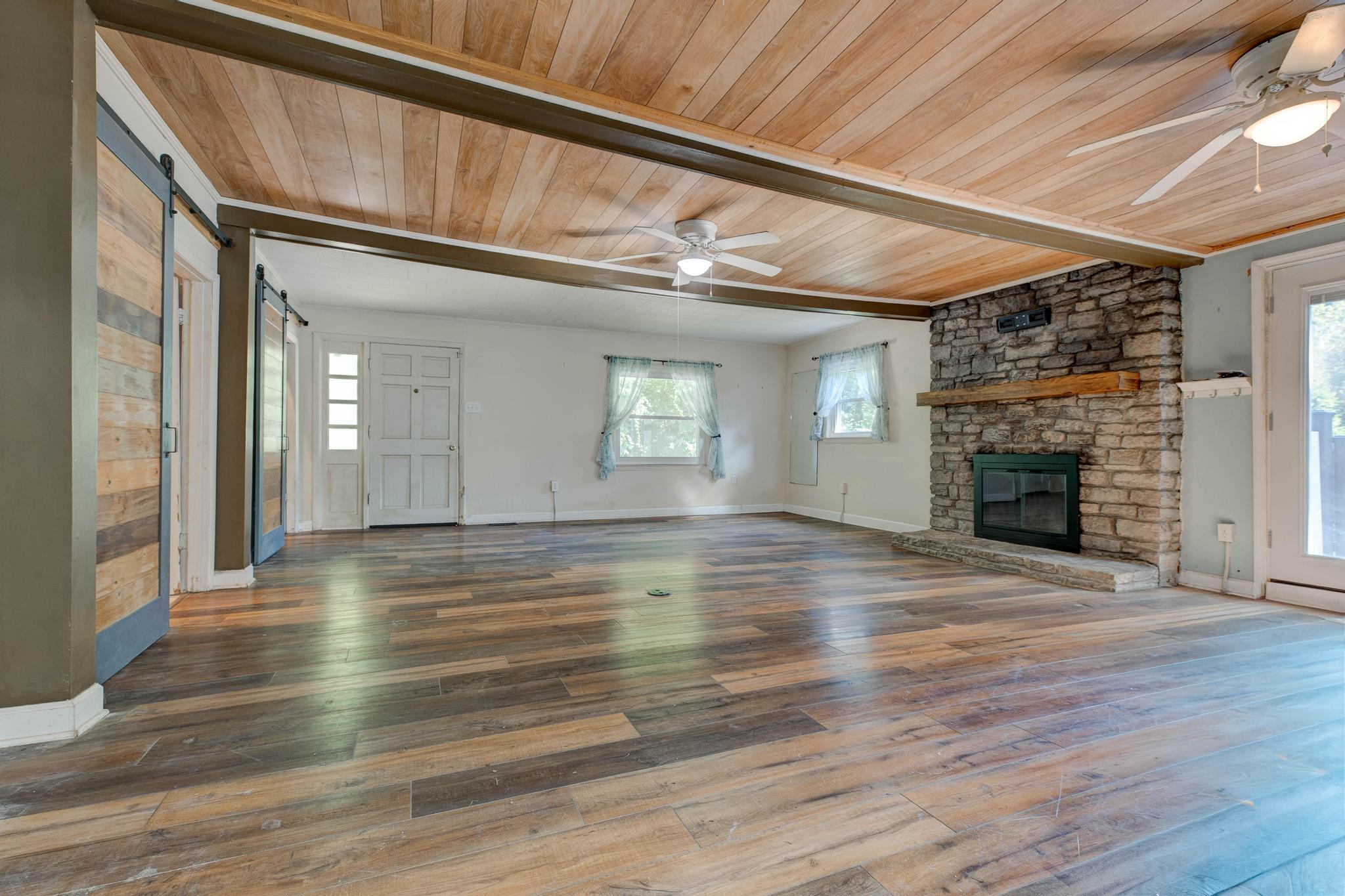 148 Hidden Grove Lane Property Photo 7
