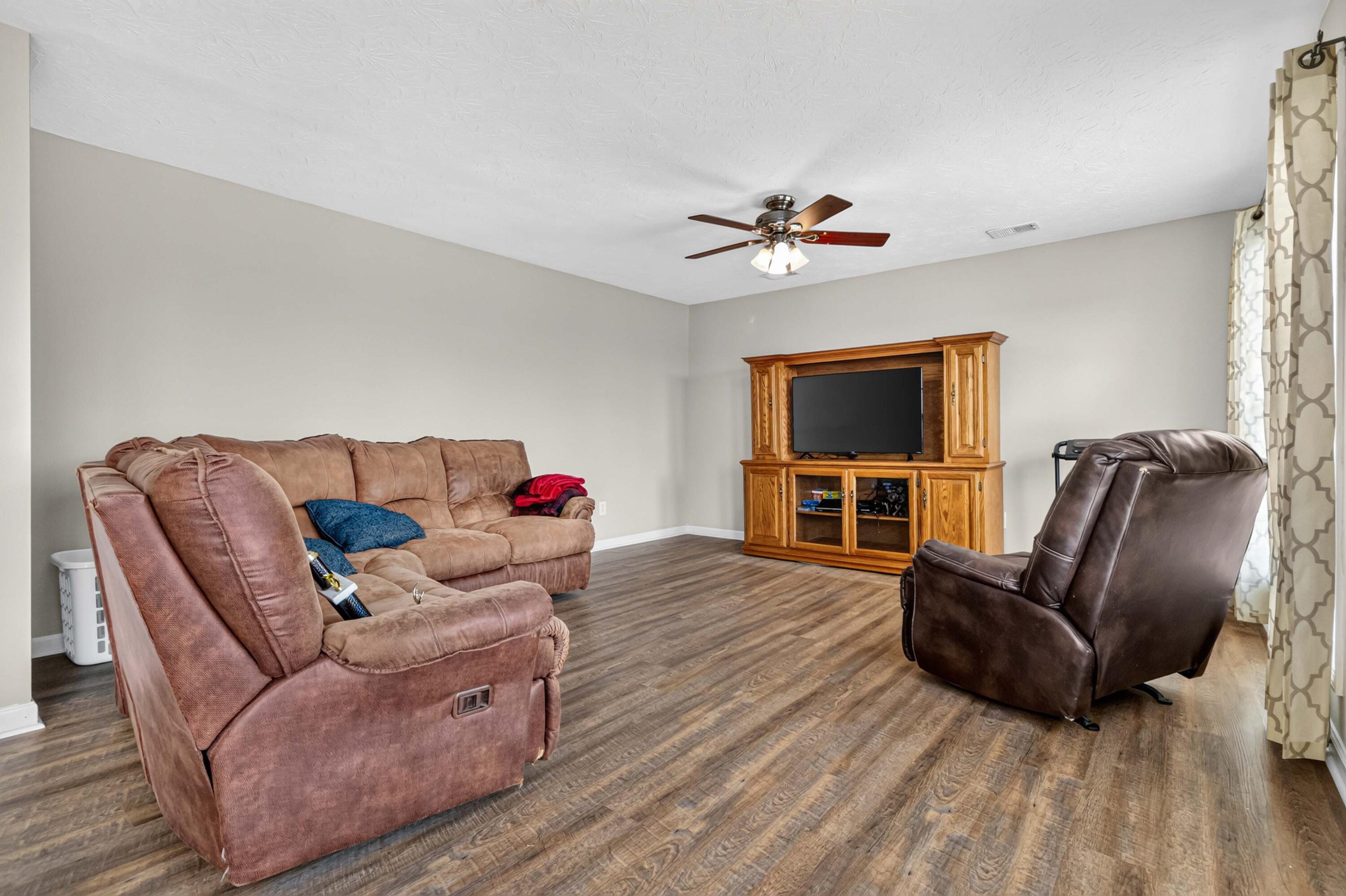 203 Primrose Circle Property Photo 12