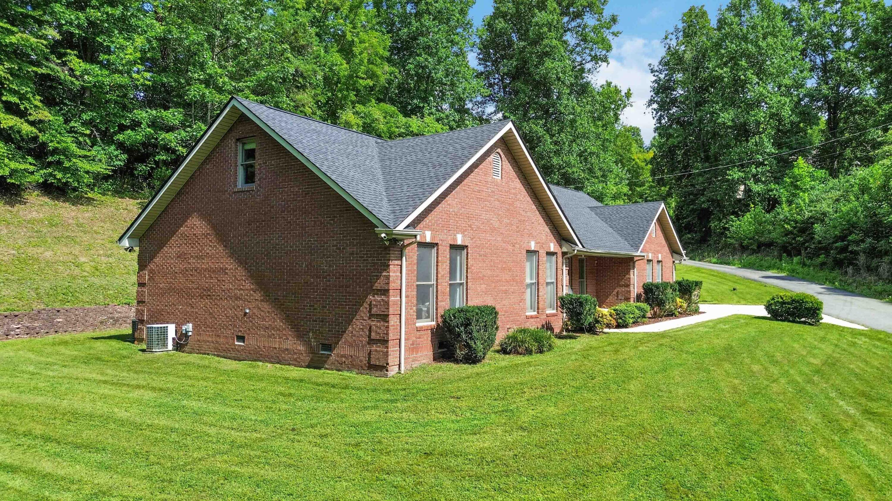 332 Autumn Woods Loop Property Photo 3