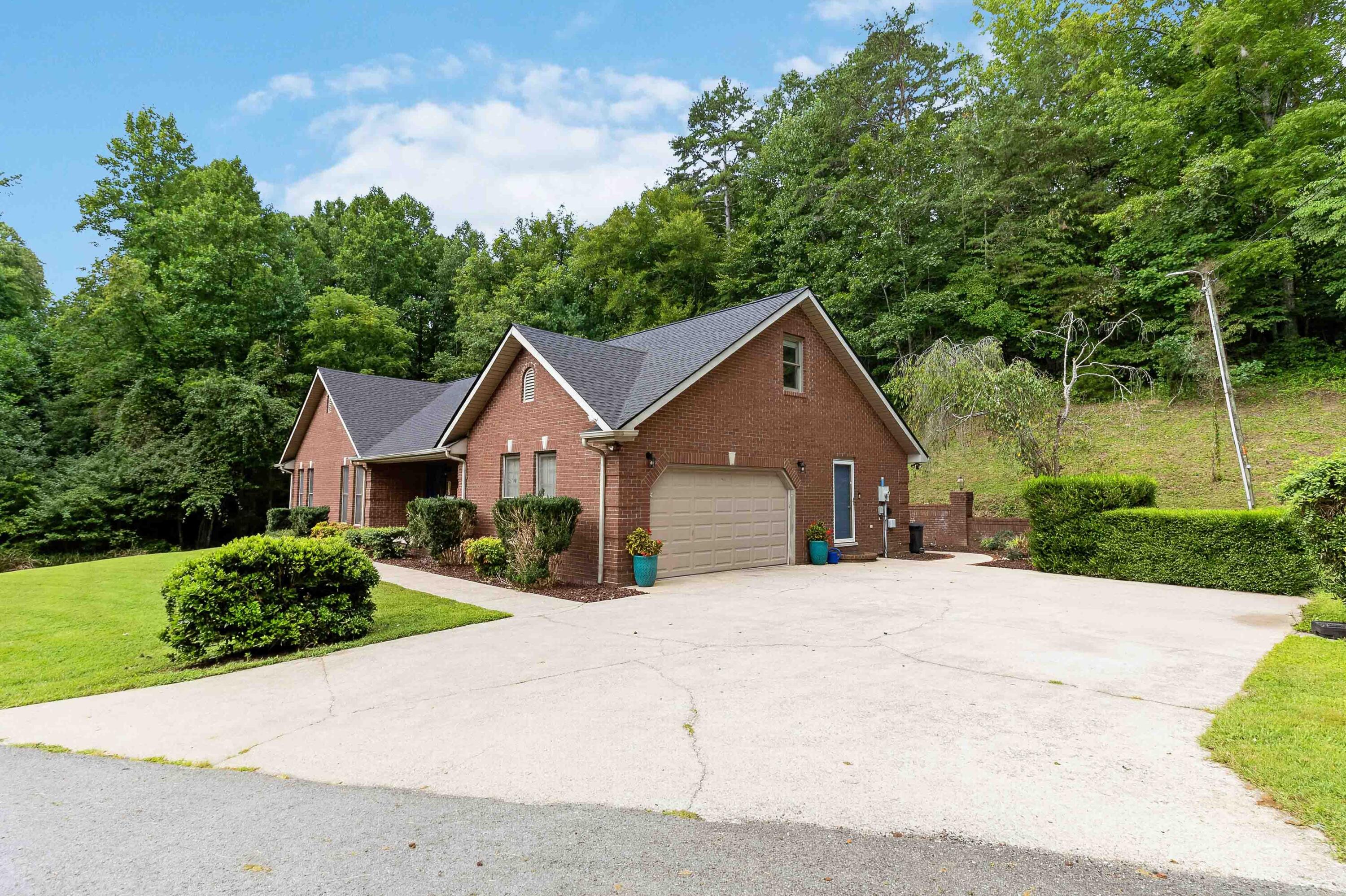 332 Autumn Woods Loop Property Photo 4