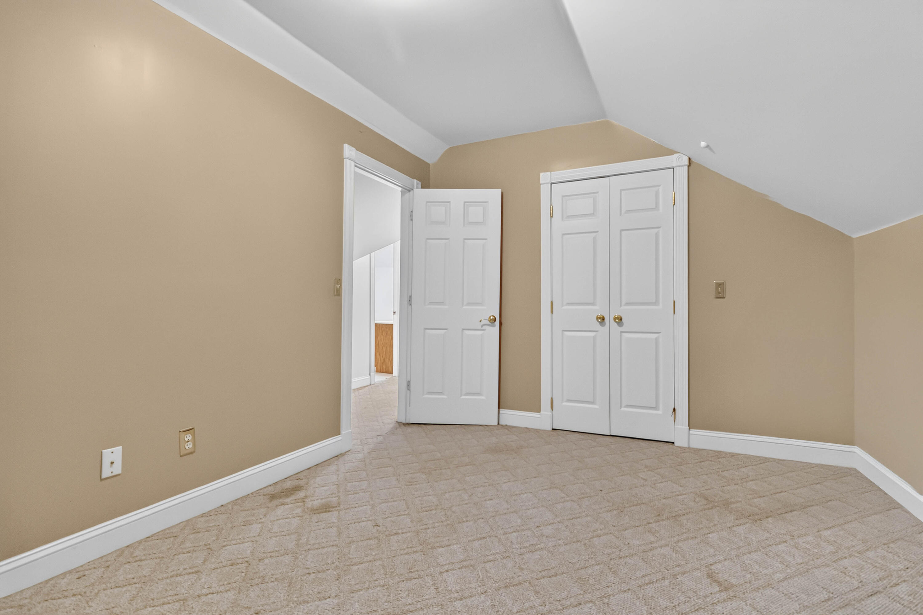 332 Autumn Woods Loop Property Photo 44