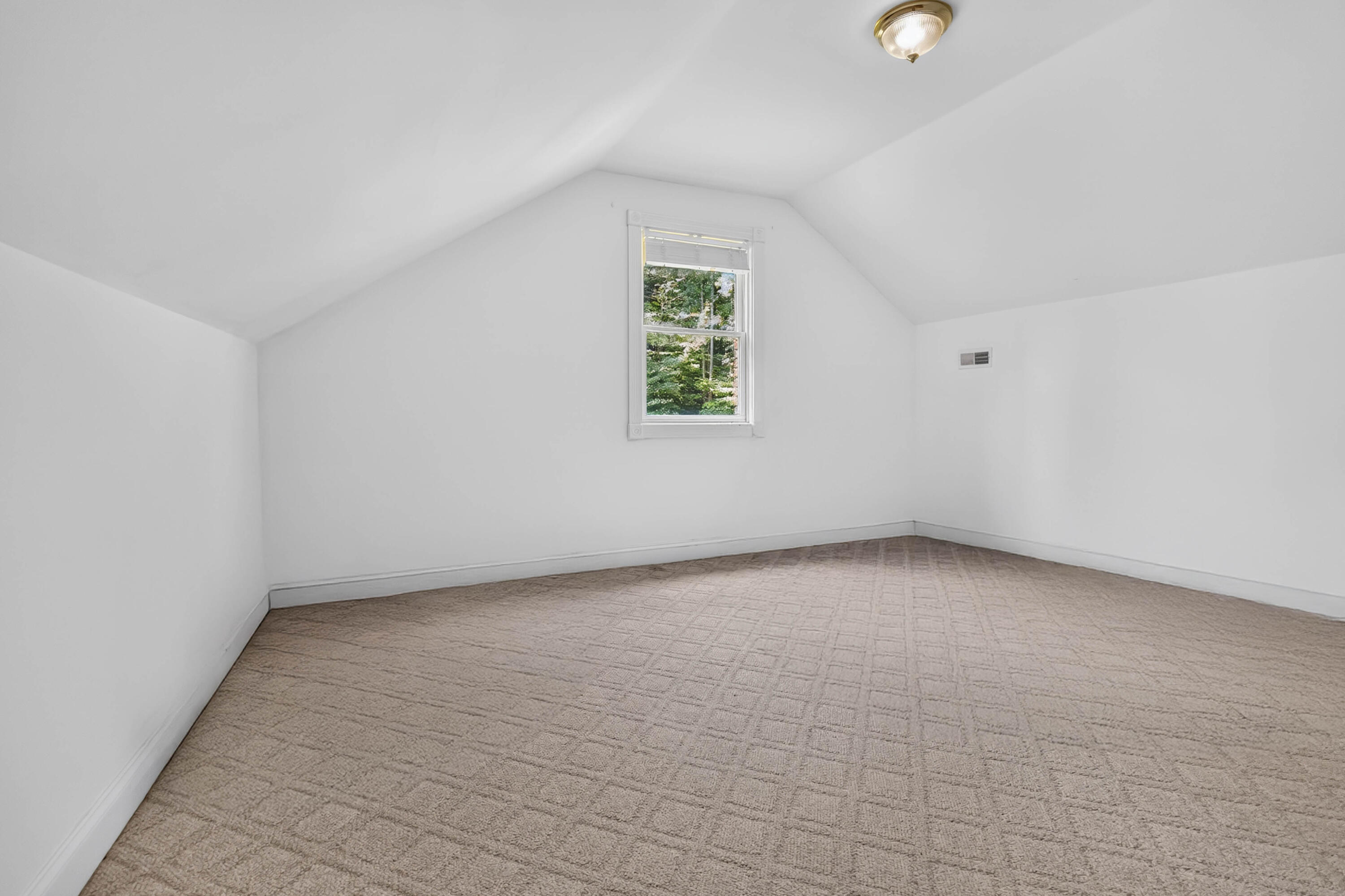 332 Autumn Woods Loop Property Photo 46