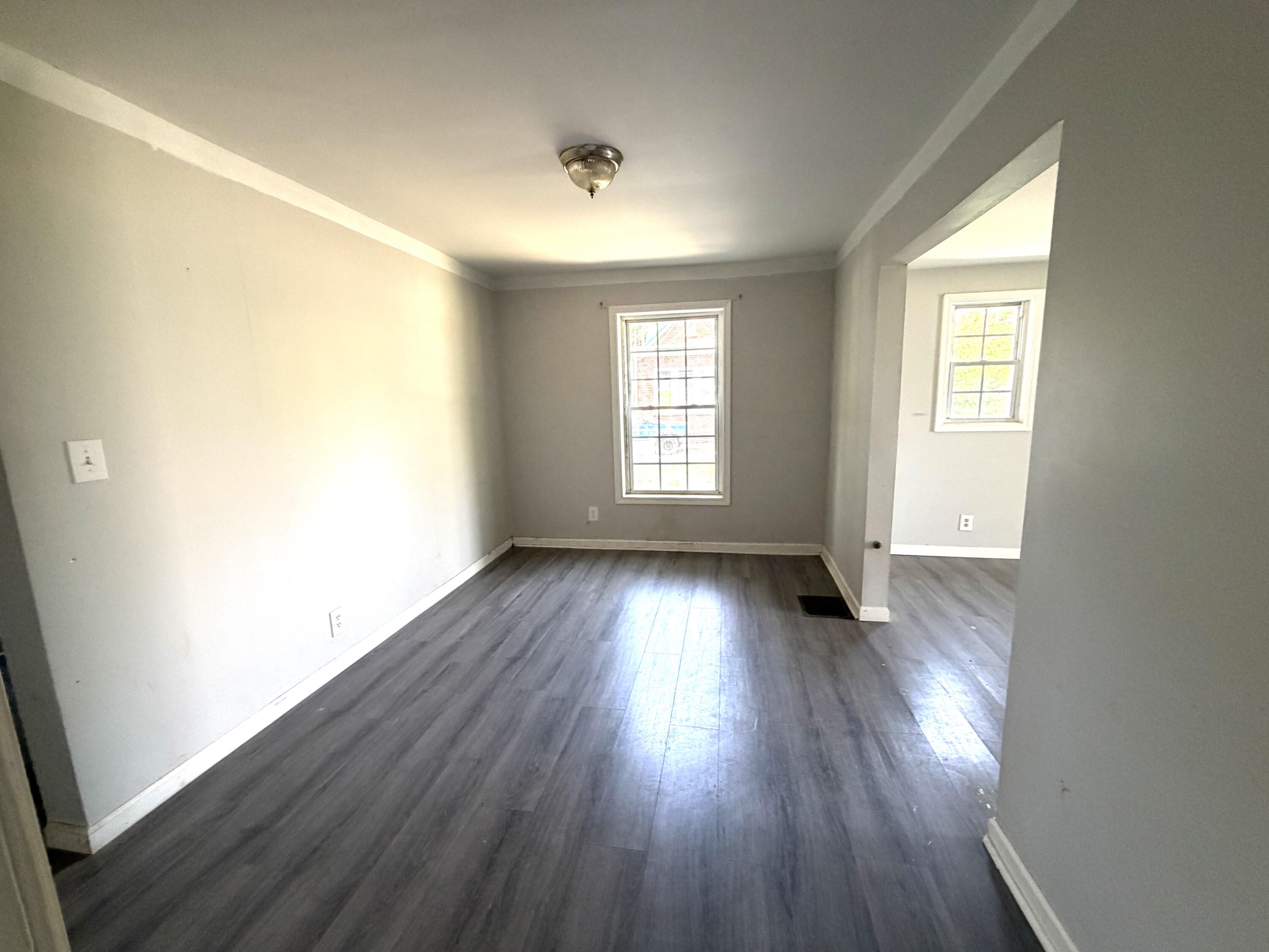 813 Stanley Street Property Photo 6