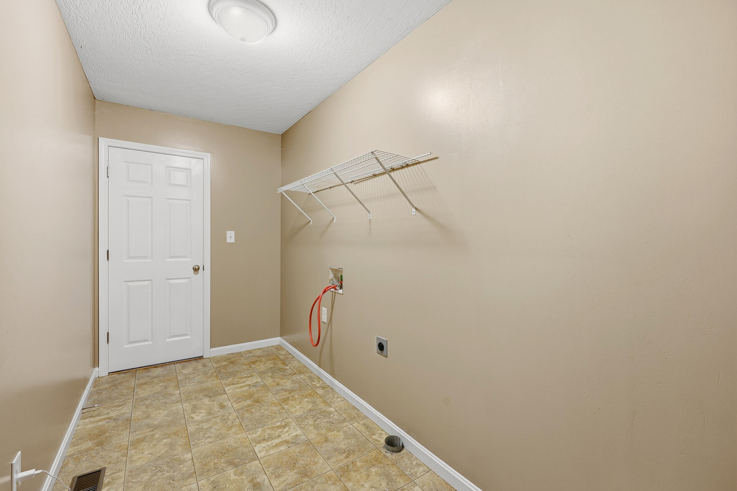 31 Chandler Way Property Photo 18