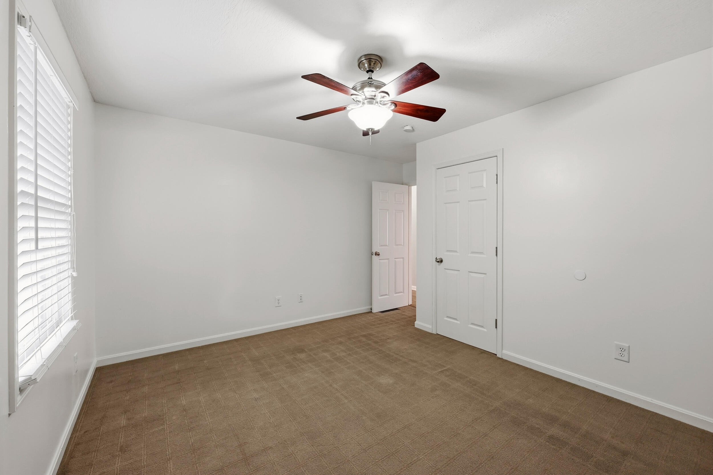 31 Chandler Way Property Photo 27