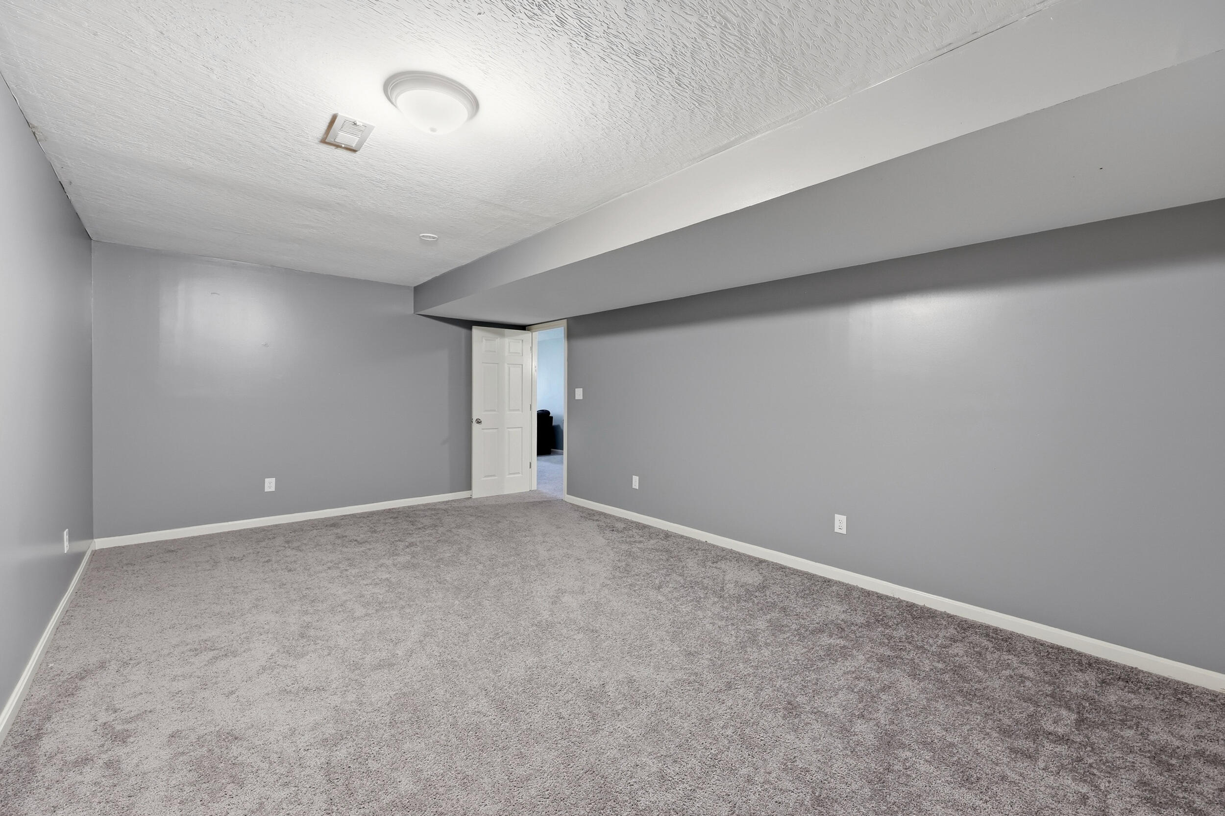 31 Chandler Way Property Photo 35