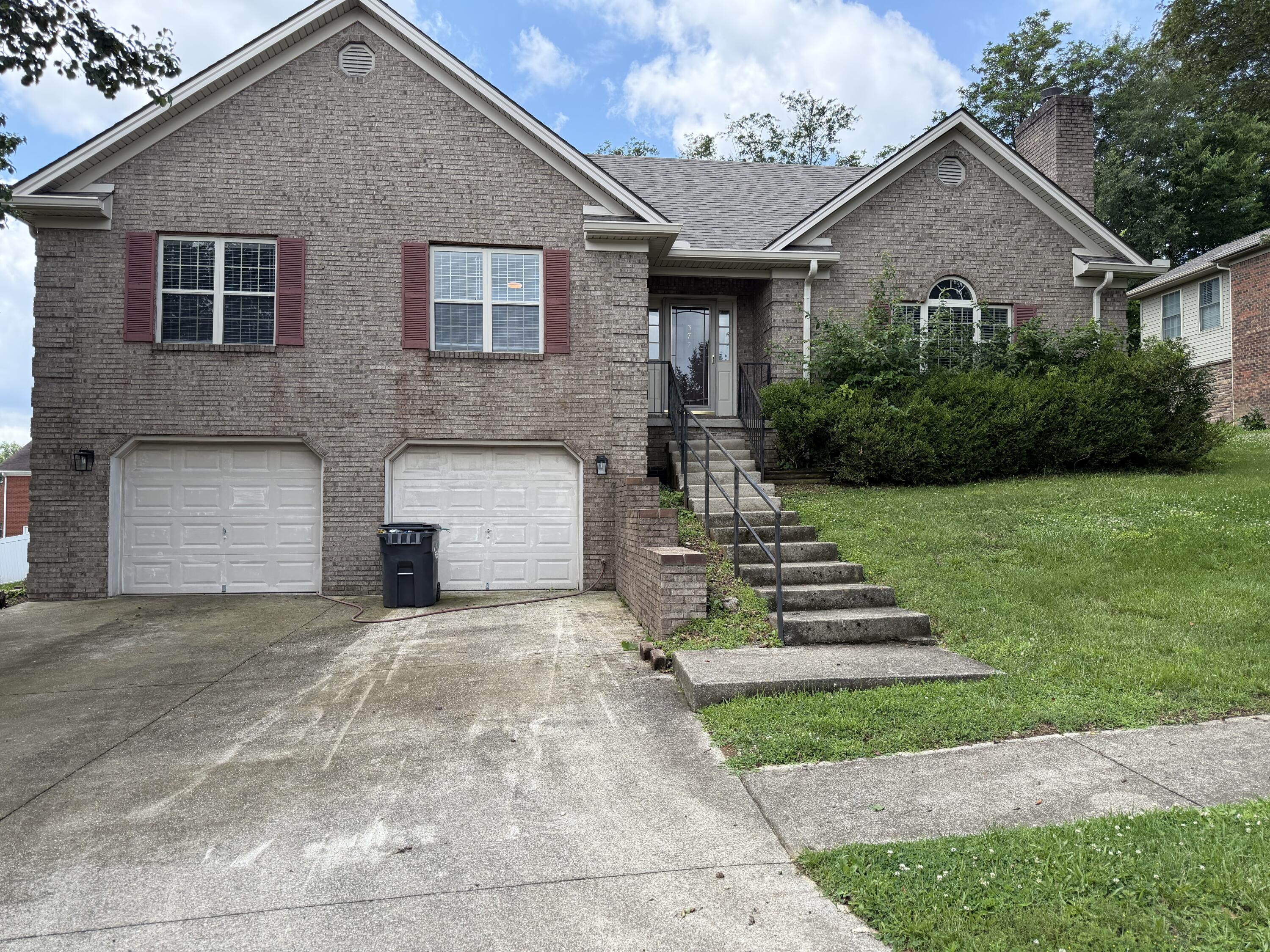 372 Reynolds Drive Property Photo 1